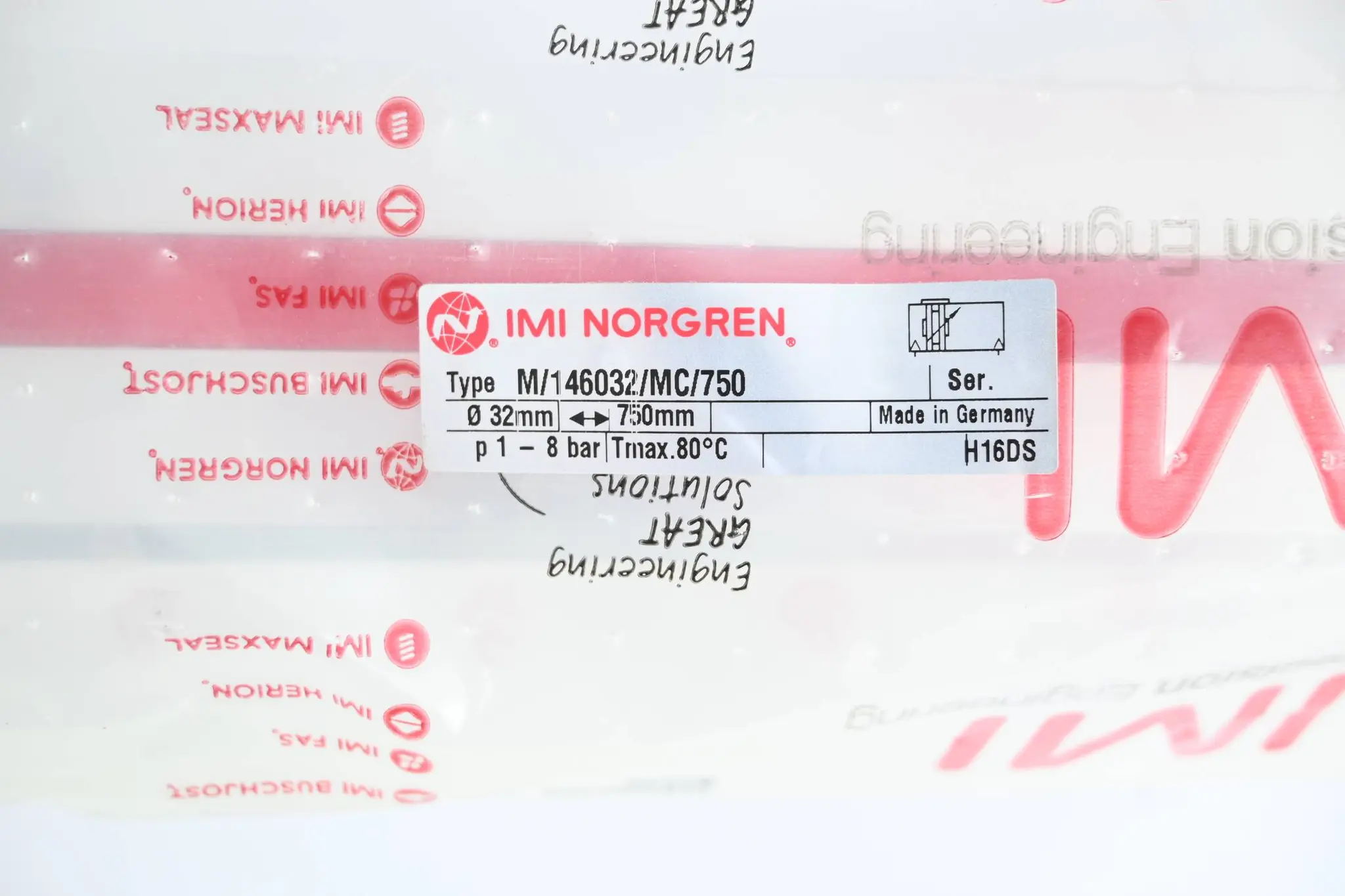 Produktfoto 1 von Norgren Zylinder M/146032/MC/750 ( L= 750mm ⌀32mm )