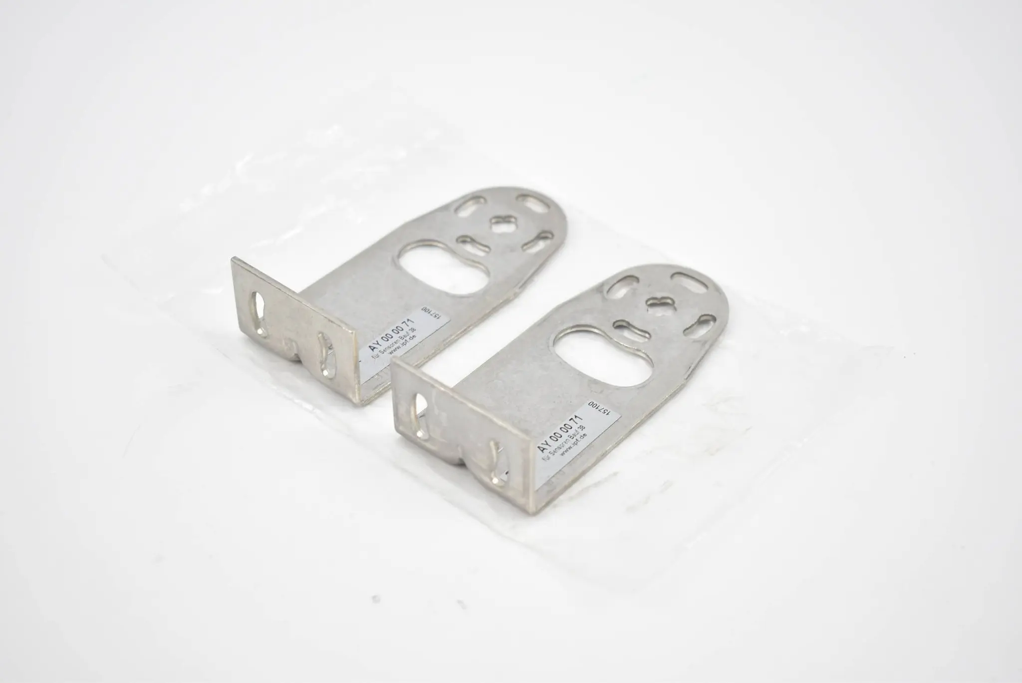 Produktfoto 1 von IPF electronic Halterung für Sensoren Bauf 38 AY 00 00 71 ( AY000071 ) VE 2 Stk.