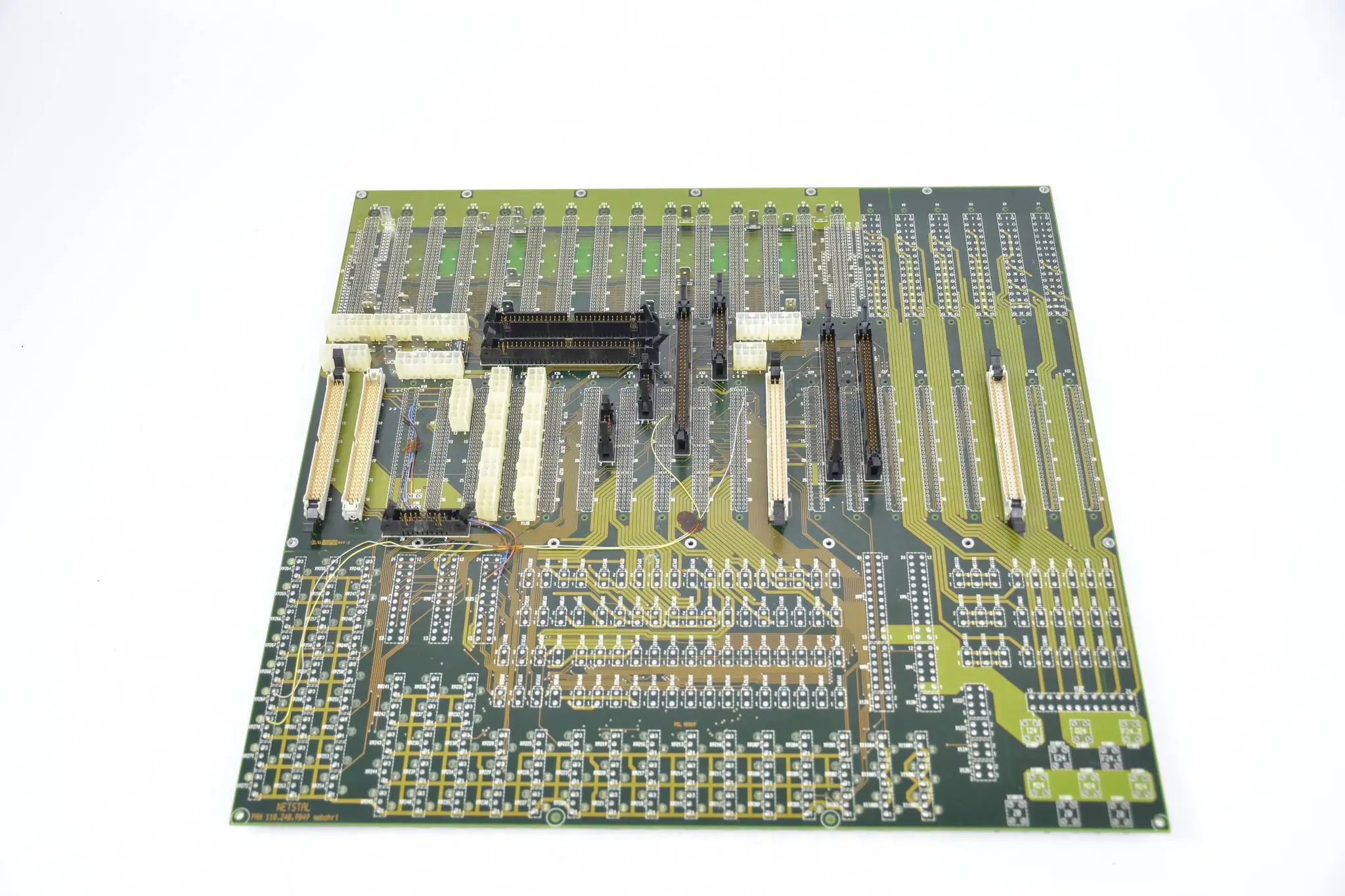 Produktfoto 1 von Netstal Systemkarte PAN 110.240.9050 komplett ( PAN 110.240.9849 gebohrt )