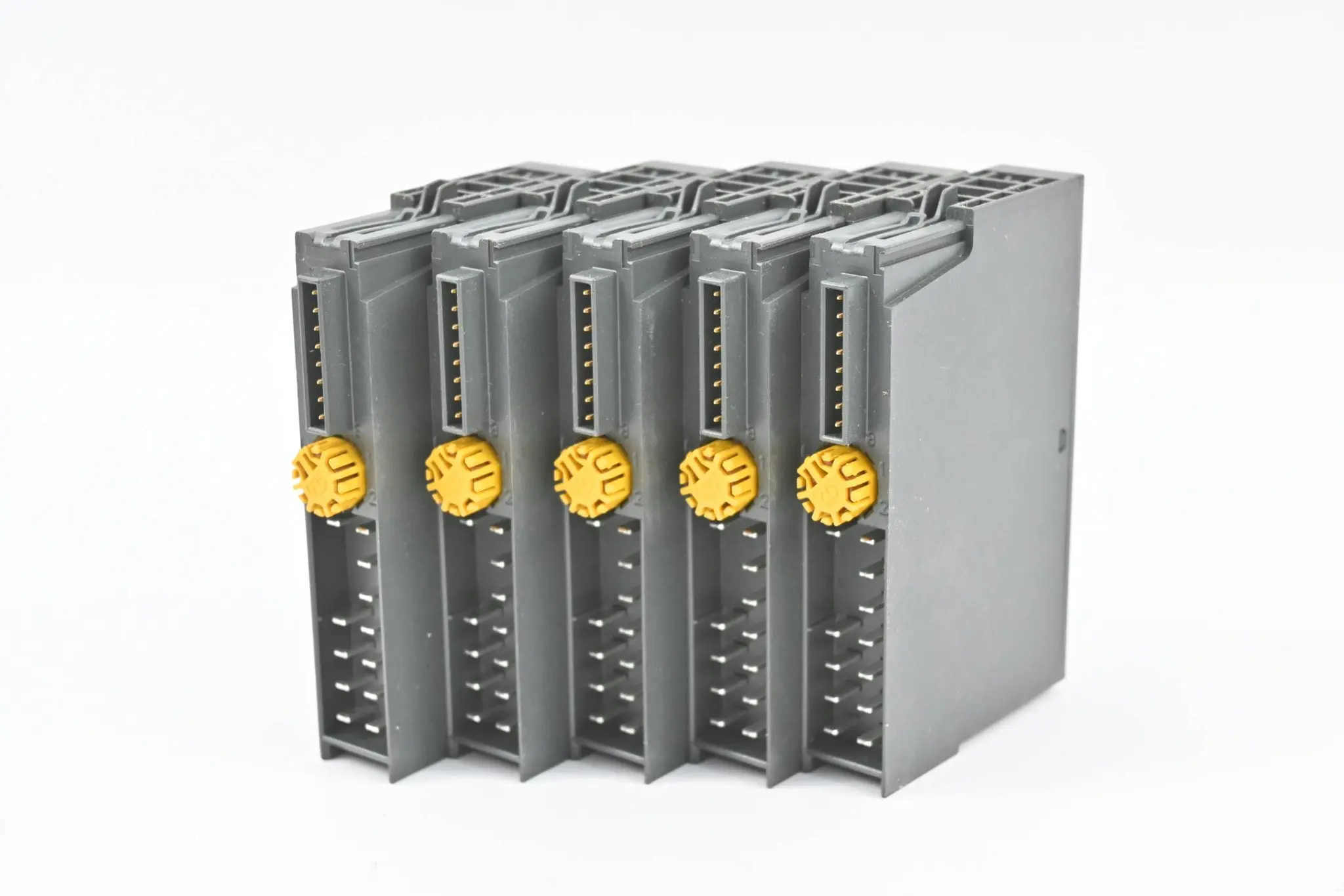 Produktfoto 1 von Siemens Simatic S7 ET 200S 6ES7132-4HB12-0AB0 ( 6ES7 132-4HB12-0AB0 ) VE 5 Stück