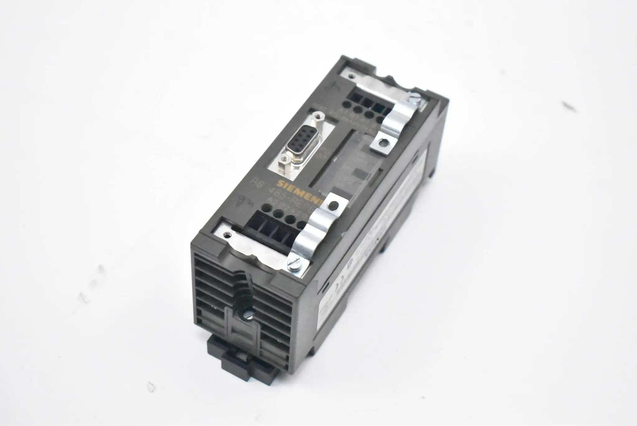 Produktfoto 1 von Siemens RS485 Repeater 6ES7972-0AA01-0XA0 ( 6ES7 972-0AA01-0XA0 )