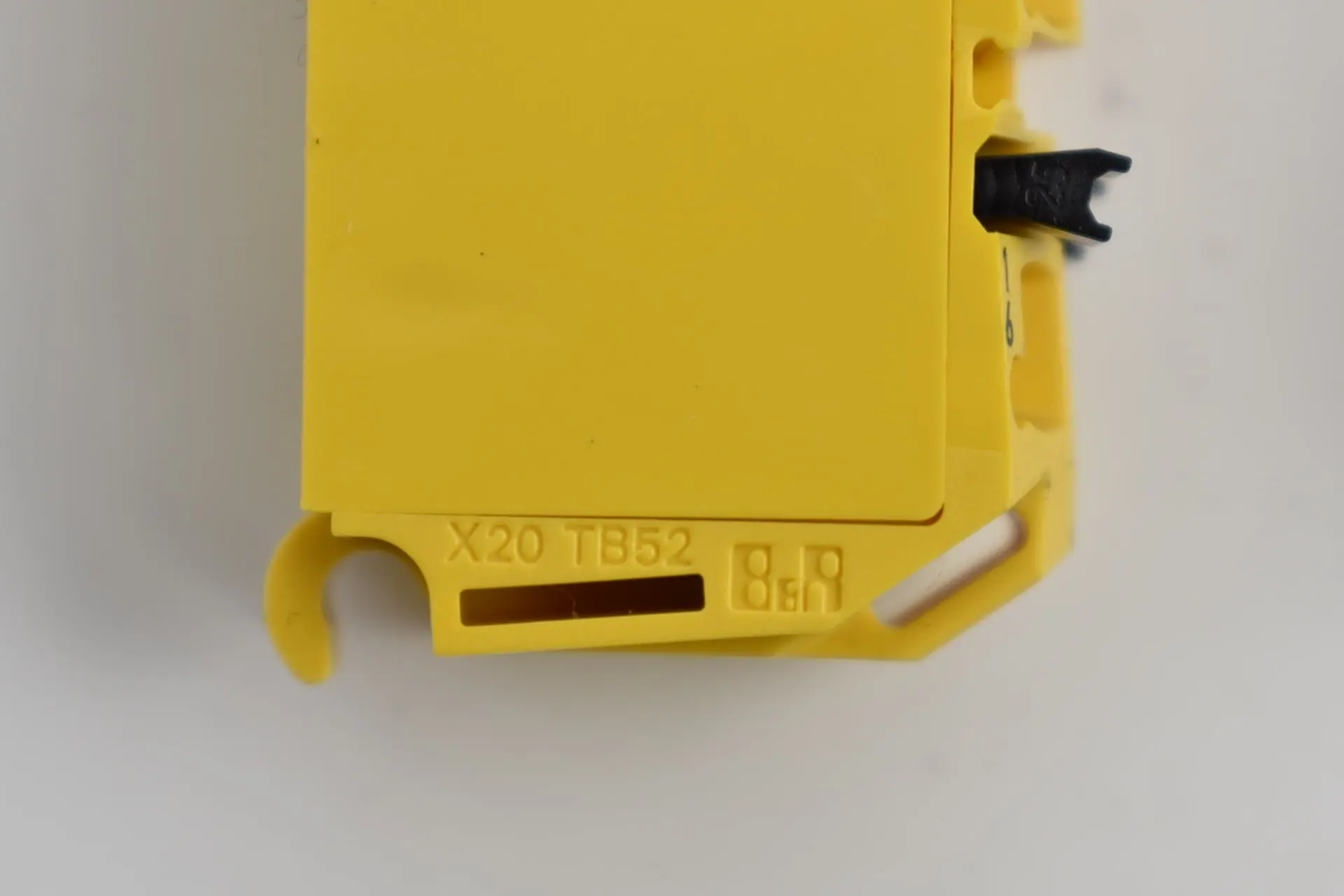 Produktfoto 1 von B&R Automation Feldklemme 12-polig Neuwertig mit Frontscheibe X20 TB52 ( X20TB52 )