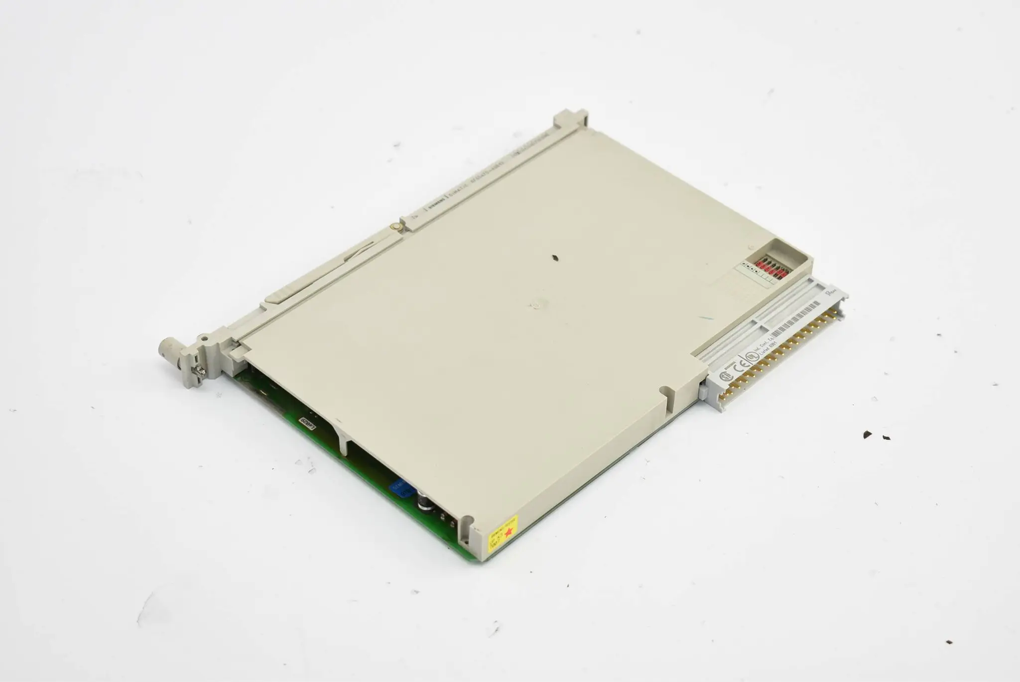 Produktfoto 1 von Siemens Simatic S5 Analogausgabe 6ES5470-4UB13 ( 6ES5 470-4UB13 )