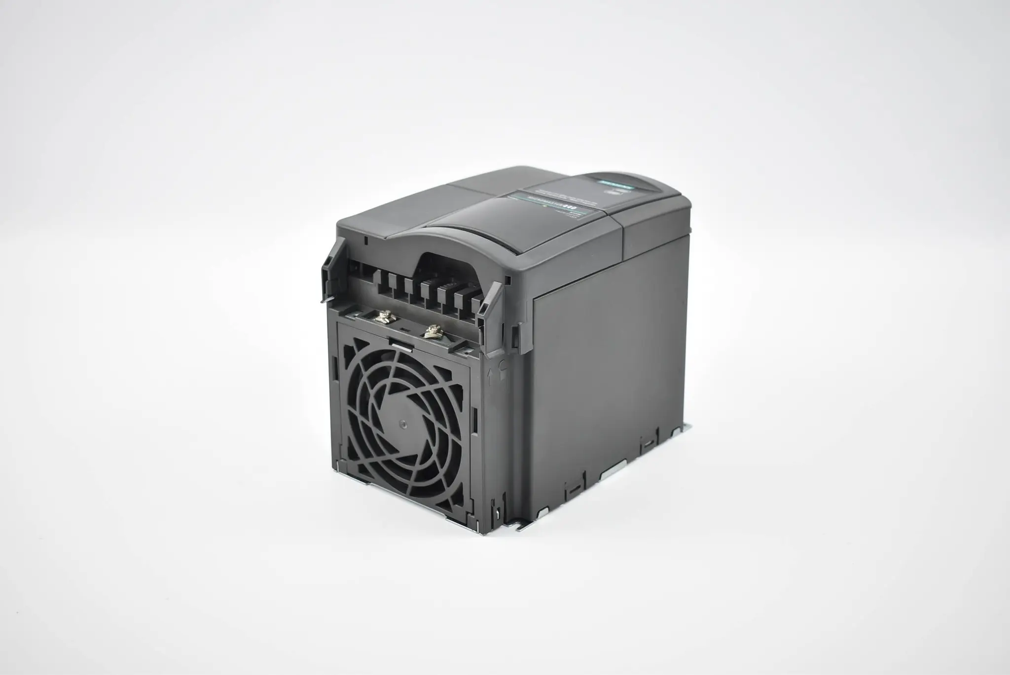 Produktfoto 1 von Siemens Micromaster Vector 6SE6 440-2AB22-2BA1 ( 6SE6440-2AB22-2BA1 ) 2,20kW