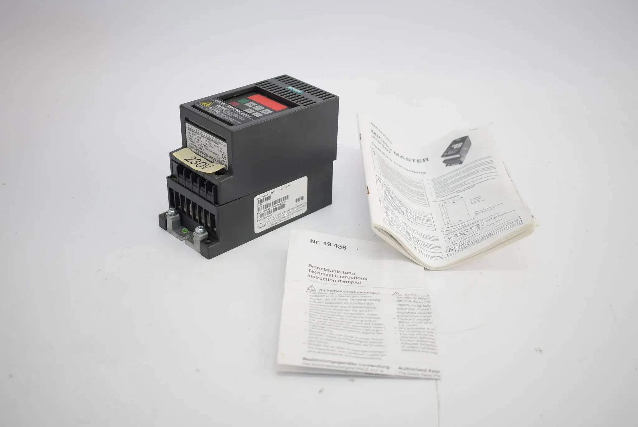 Produktfoto 1 von Siemens Micromaster Junior MMJ55 6SE9112-6BA53 ( 6SE9 112-6BA53 ) E.B01