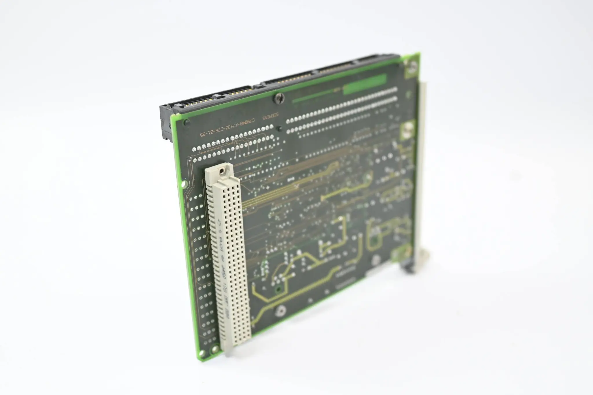 Produktfoto 1 von Siemens Simatic S5 CP 581 AT-Slot-Baugruppe 6ES5581-0RA12 ( 6ES5 581-0RA12 )