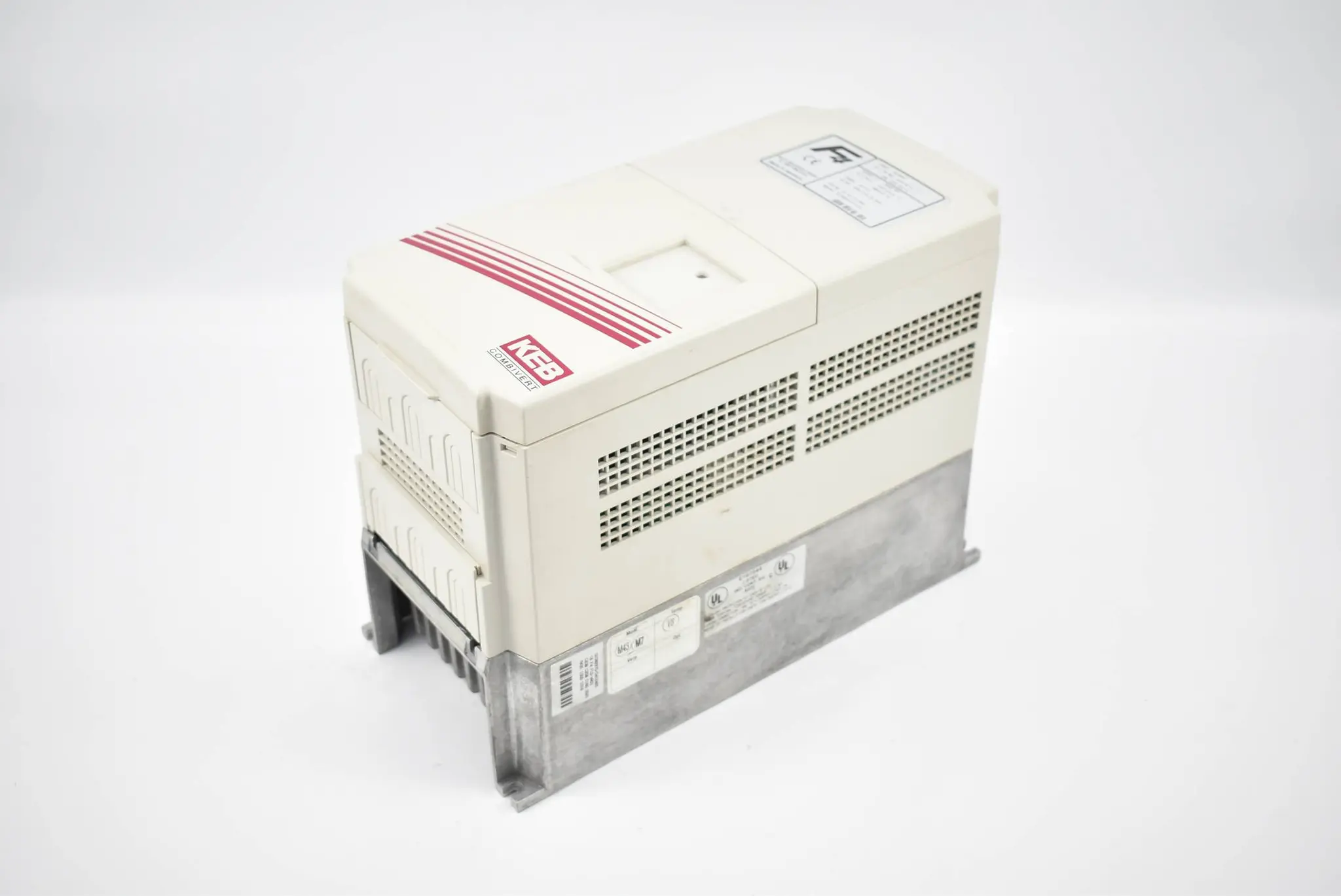 Produktfoto 1 von KEB Combivert F4 Frequenzumrichter 16.F4.F1G-4R01/ ( 16F4F1G-4R01 ) 15kW