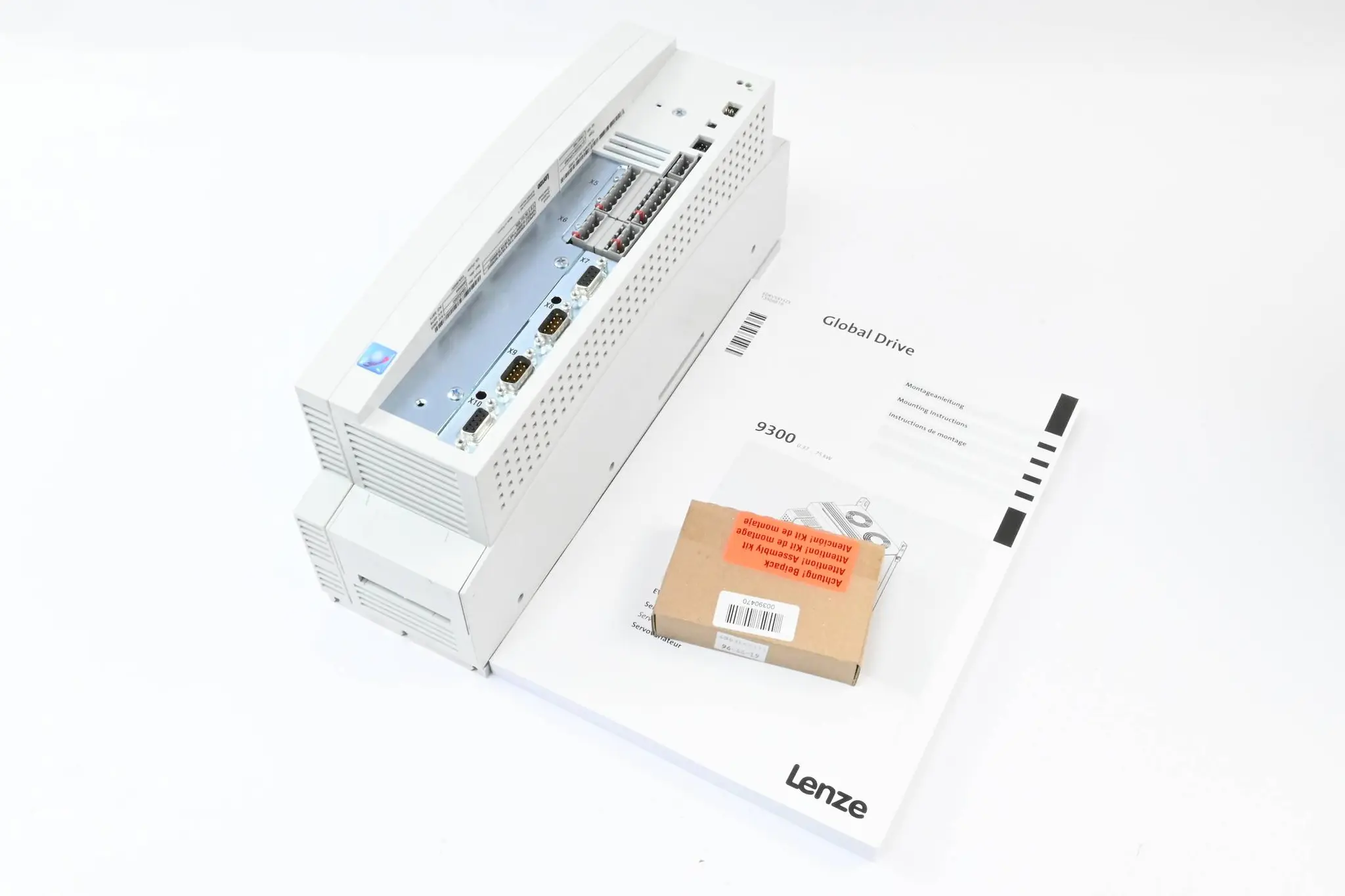 Produktfoto 1 von Lenze Servo-Umrichter EVS9324-CPV003 ( 33.9324PC.8G.91.V003 )