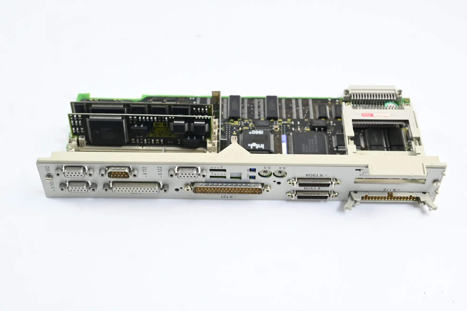 Produktfoto 1 von Siemens Sinumerik 840D NCU 571 6FC5357-0BA10-0AE0 ( 6FC5 357-0BA10-0AE0 ) Ver. A