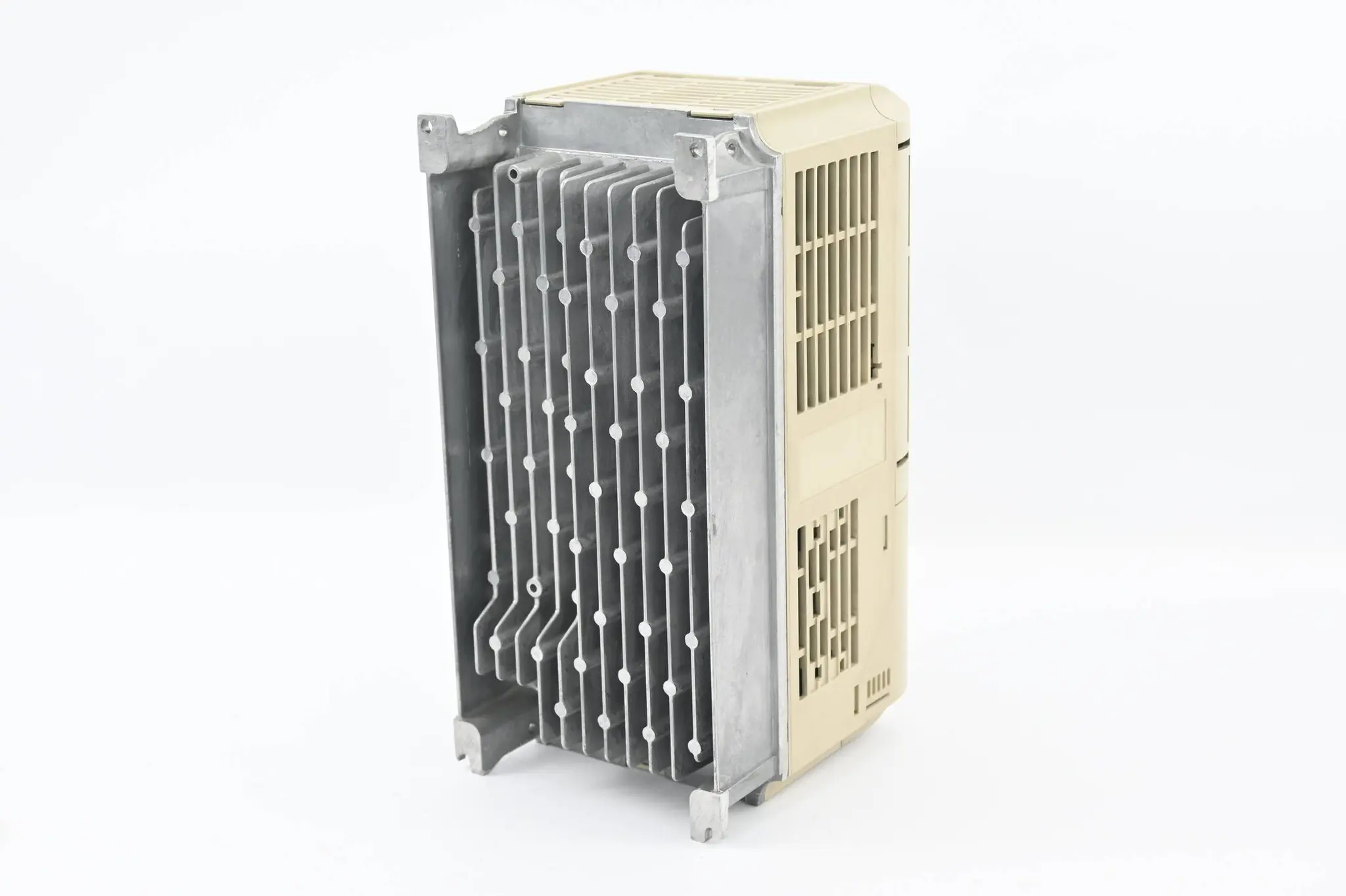 Yaskawa Electric Varispeed F7 Umrichter CIMR-F7C40P4 + Bedienmodul
