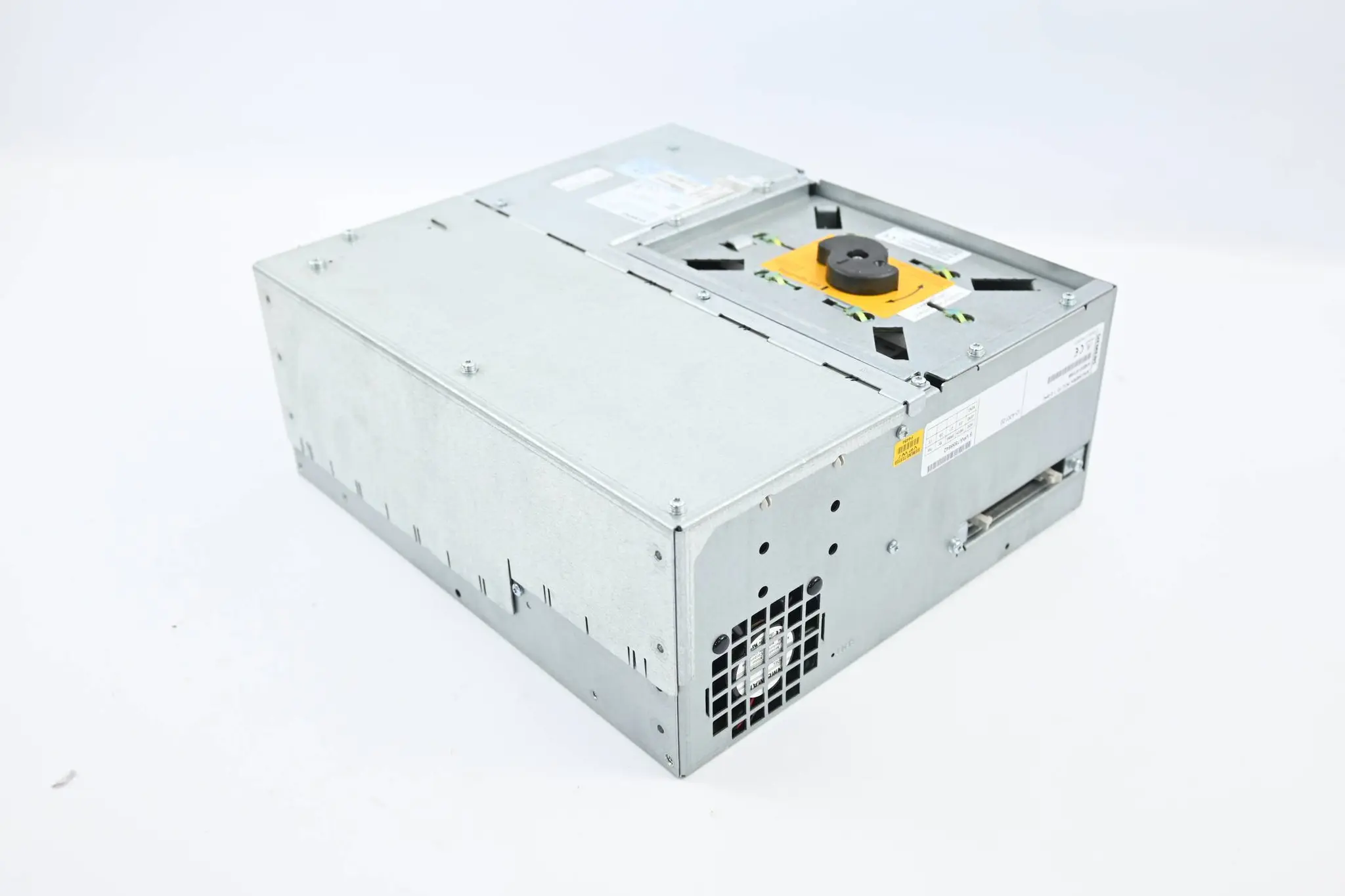 Produktfoto 1 von Siemens SInumerik PCU 70 6FC5210-0DF24-2AA0 ( 6FC5 210-0DF24-2AA0 ) Vers. C
