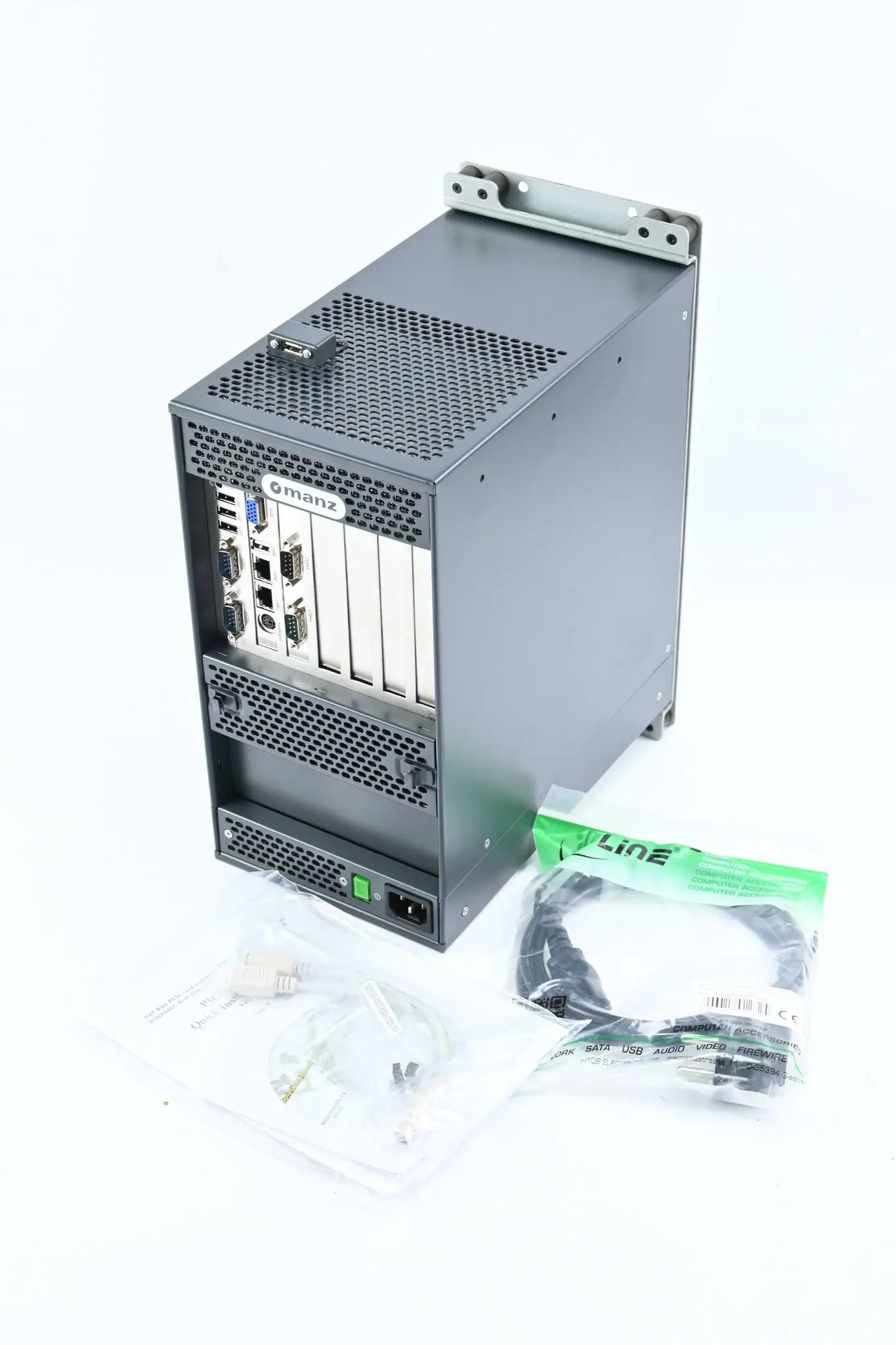 Produktfoto 1 von Manz aico.box.IPC Industrie-PC 81198918