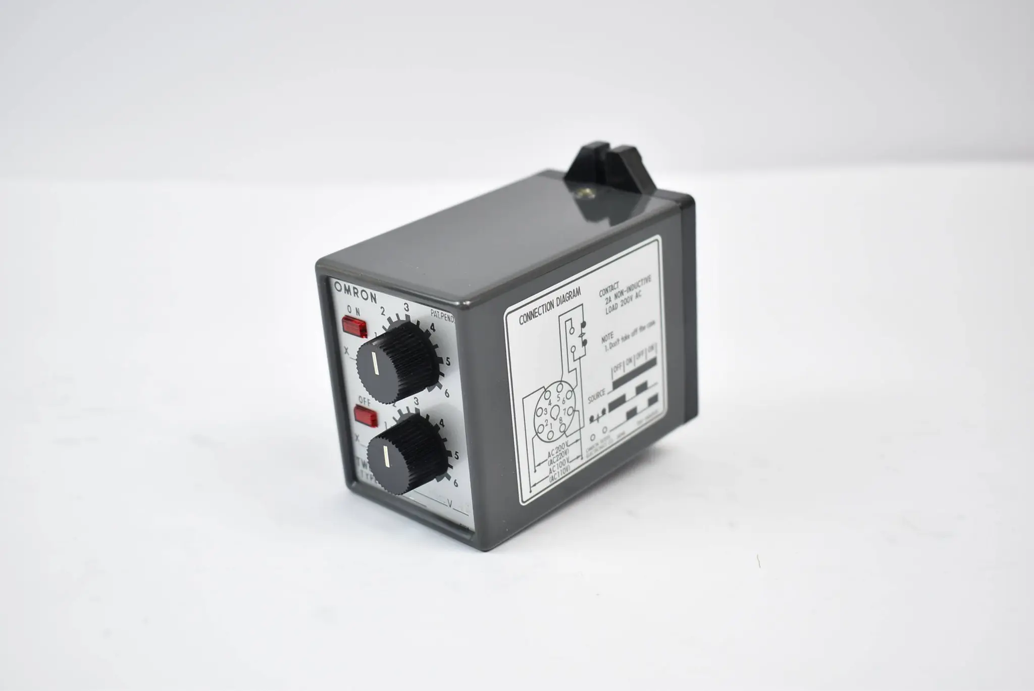 Produktfoto 1 von Omron Twin Timer TDV-2 on 6s off 60s 110/220VAC