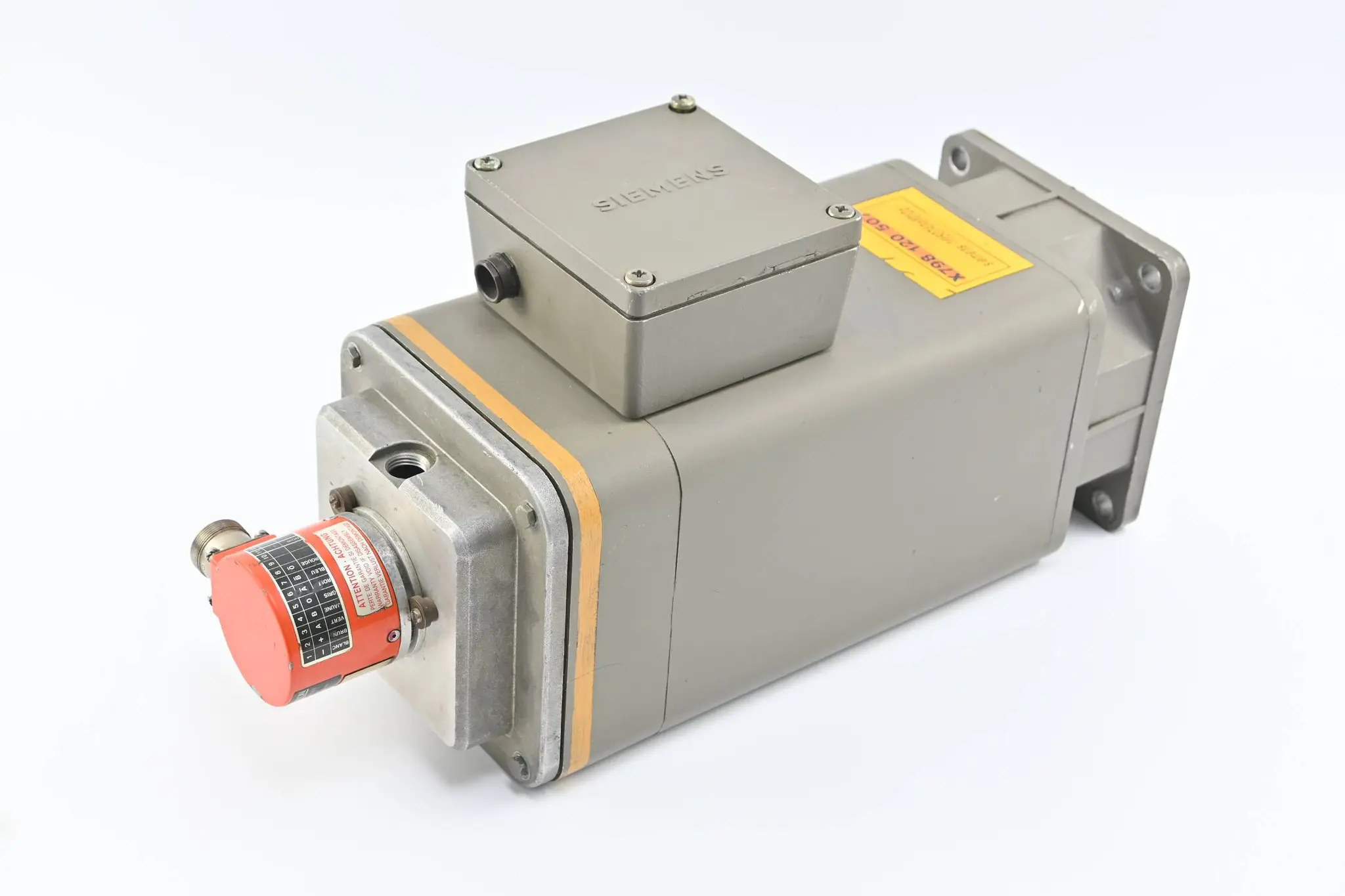 Produktfoto 1 von Siemens AC-VSA Motor 1FT5074-0AF01-2-Z ( 1FT5 074-0AF01-2-Z ) Z= G45