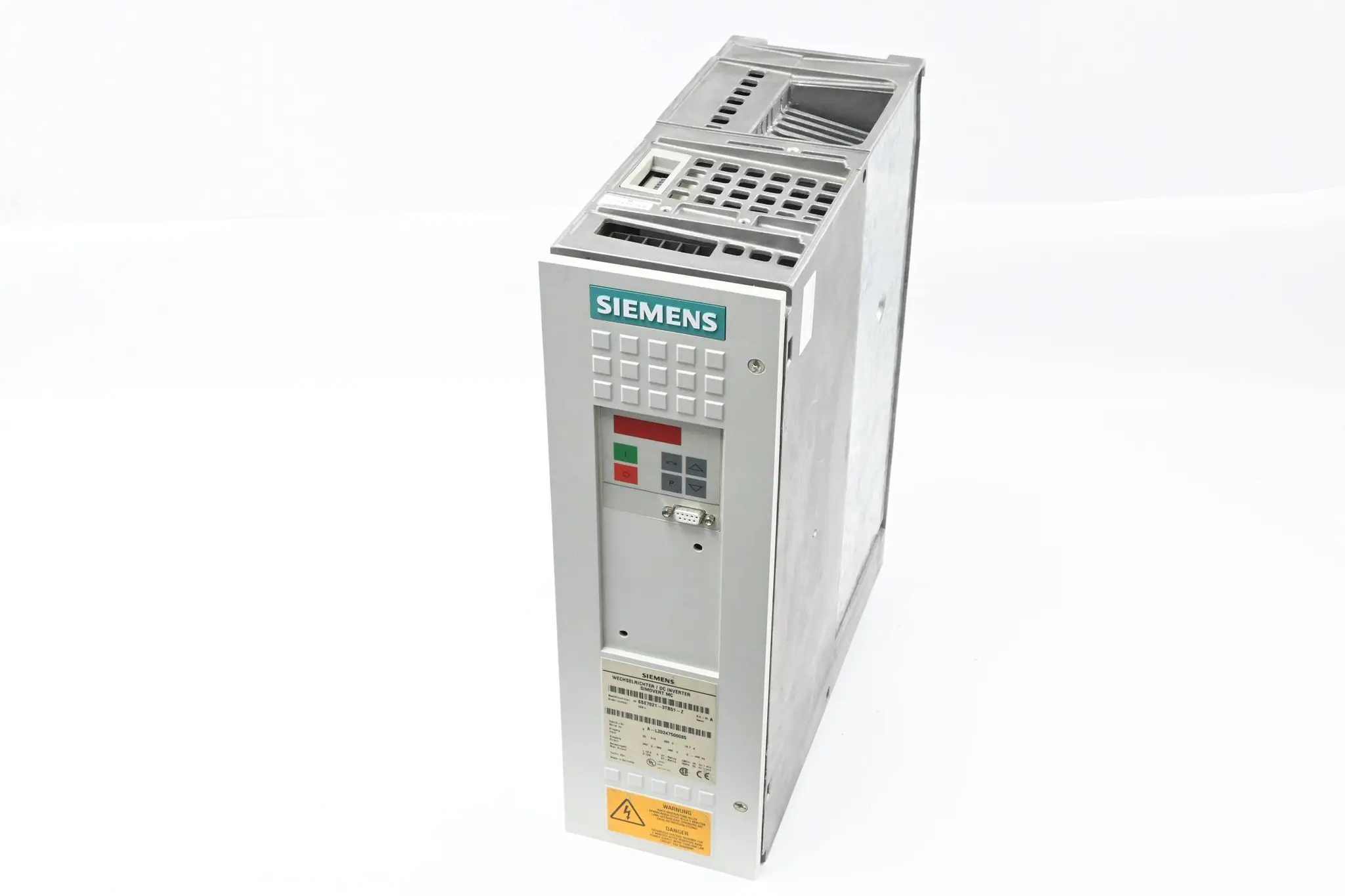 Produktfoto 1 von Siemens Simovert MC Wechselrichter 6SE7021-3TB51-Z ( Z= C23+ ) E. A