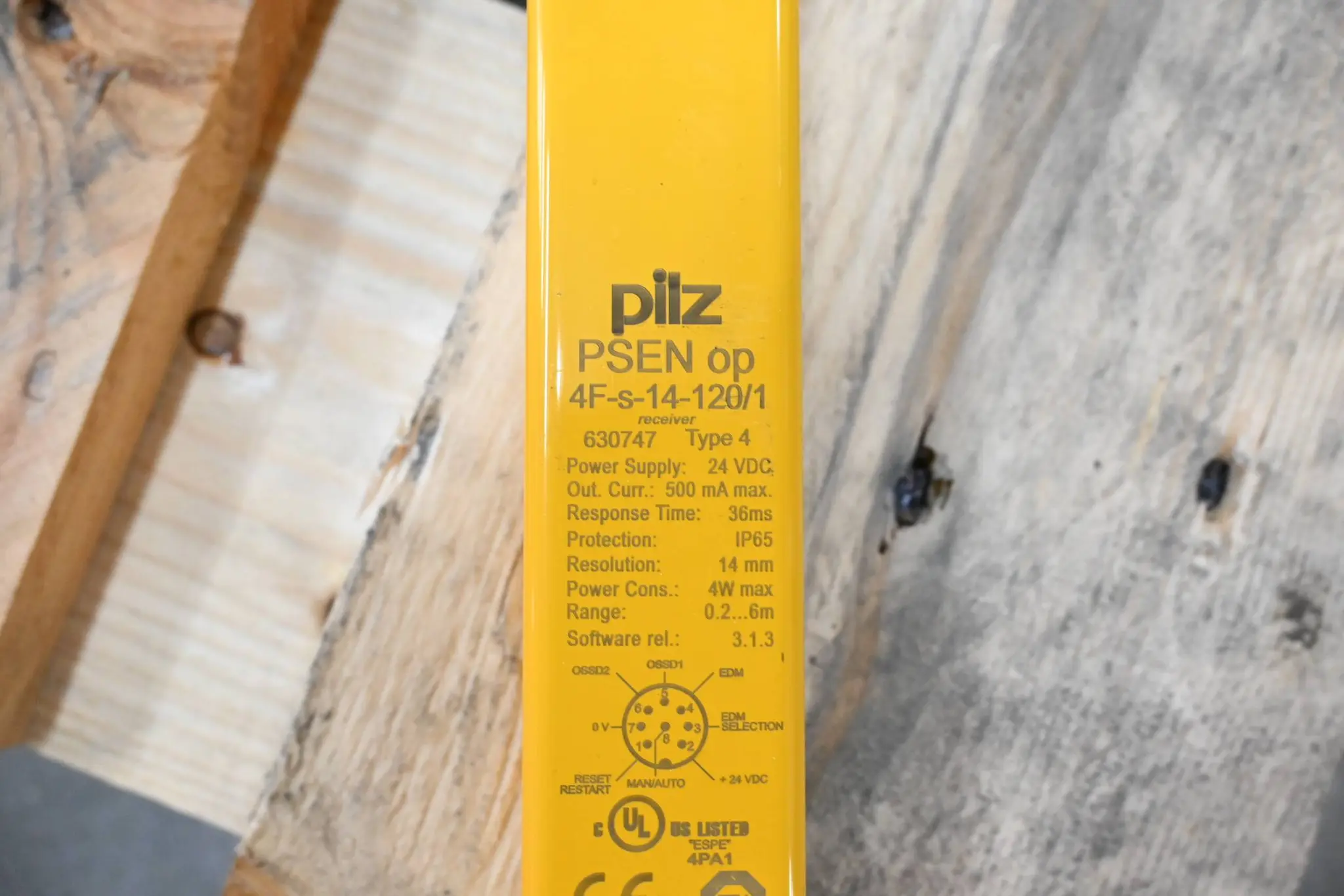 Produktfoto 1 von Pilz Sicherheitslichtgitter PSEN op4F-s-14-120/1 ( 630747 )