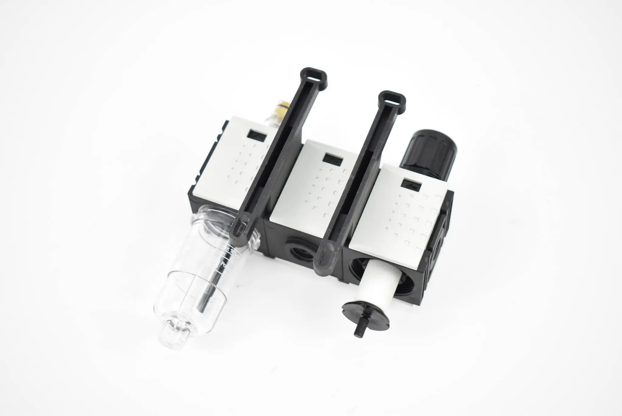 Produktfoto 1 von Wartungseinheit 82100.CC03 + 84040.CC00 + 82500.CC00