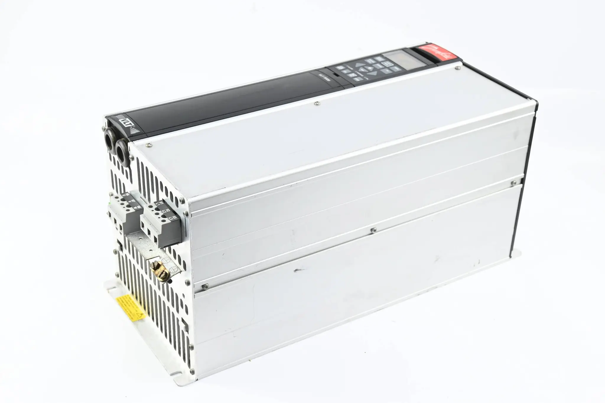 Produktfoto 1 von Danfoss Frequenzumrichter VLT5022PT5C20STR3DLF00A00C0 / 175Z4117 inkl. 175Z0401