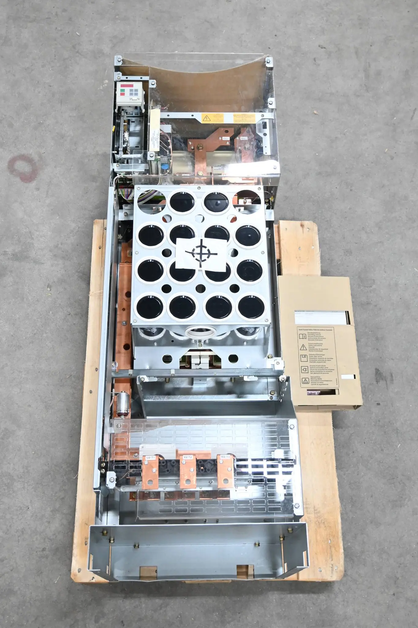 Produktfoto 1 von Siemens Simovert VC Wechselrichter 6SE7033-7TG60-Z ( 6SE7 033-7TG60-Z ) Ver. C