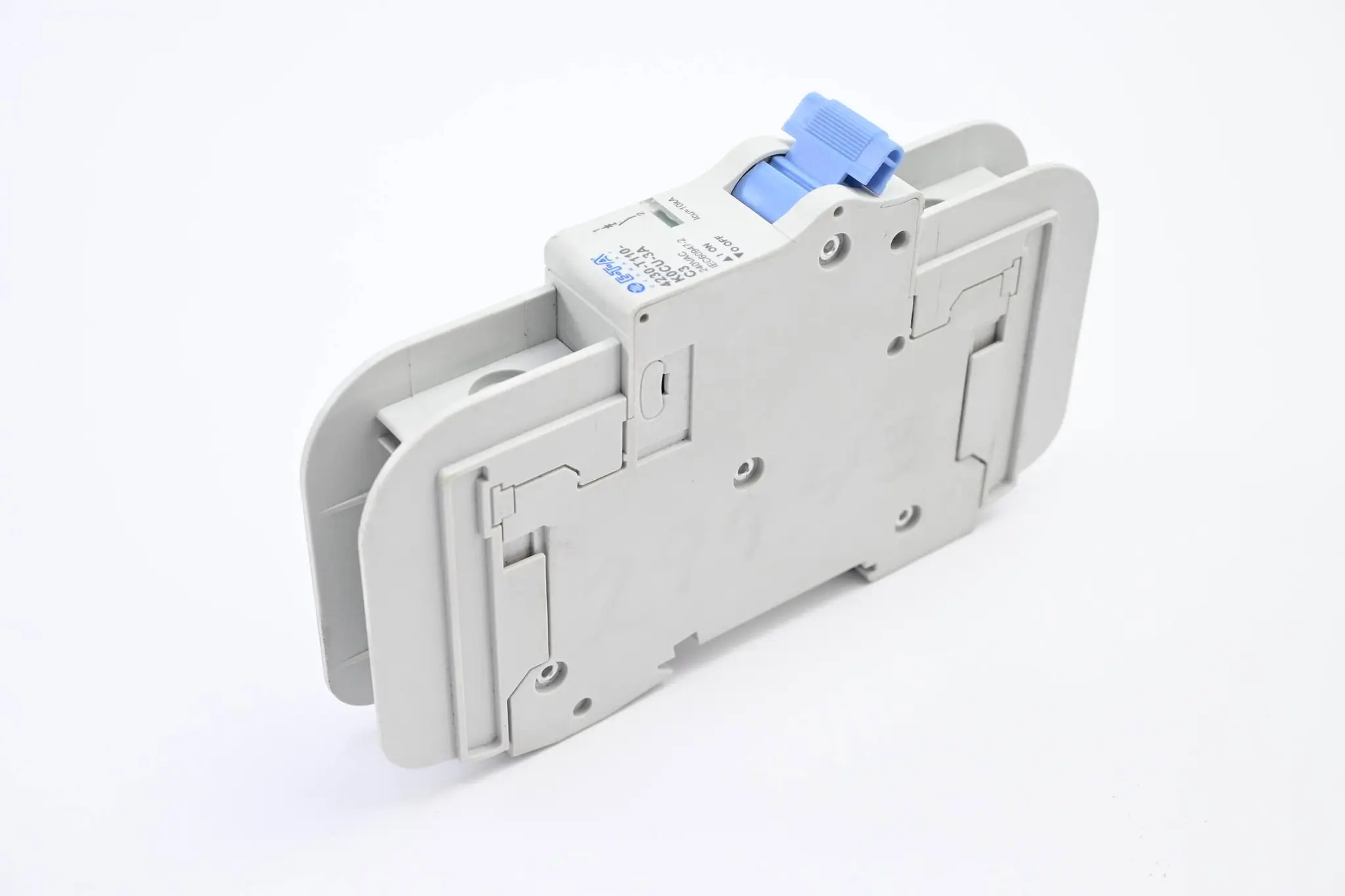 Produktfoto 1 von E-T-A thermisch-magnetischer Leitungsschutzschalter 4230-T110-K0CU-3A