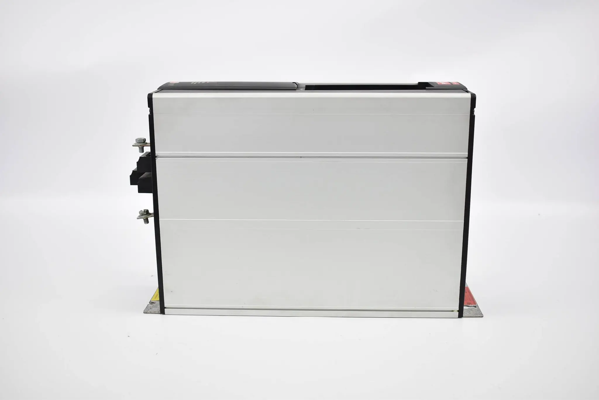 Produktfoto 1 von Danfoss VLT 5000 Frequenzumrichter VLT5008PT5B20STR3D0F10A00 ( 175Z0566 )