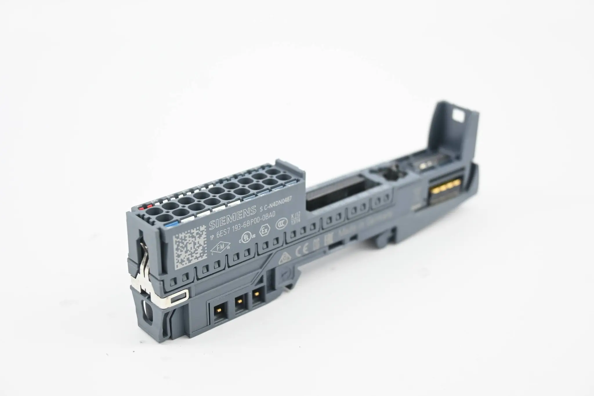 Produktfoto 1 von Siemens Simatic ET200SP BU15 6ES7193-6BP00-0BA0 ( 6ES7 193-6BP00-0BA0 )