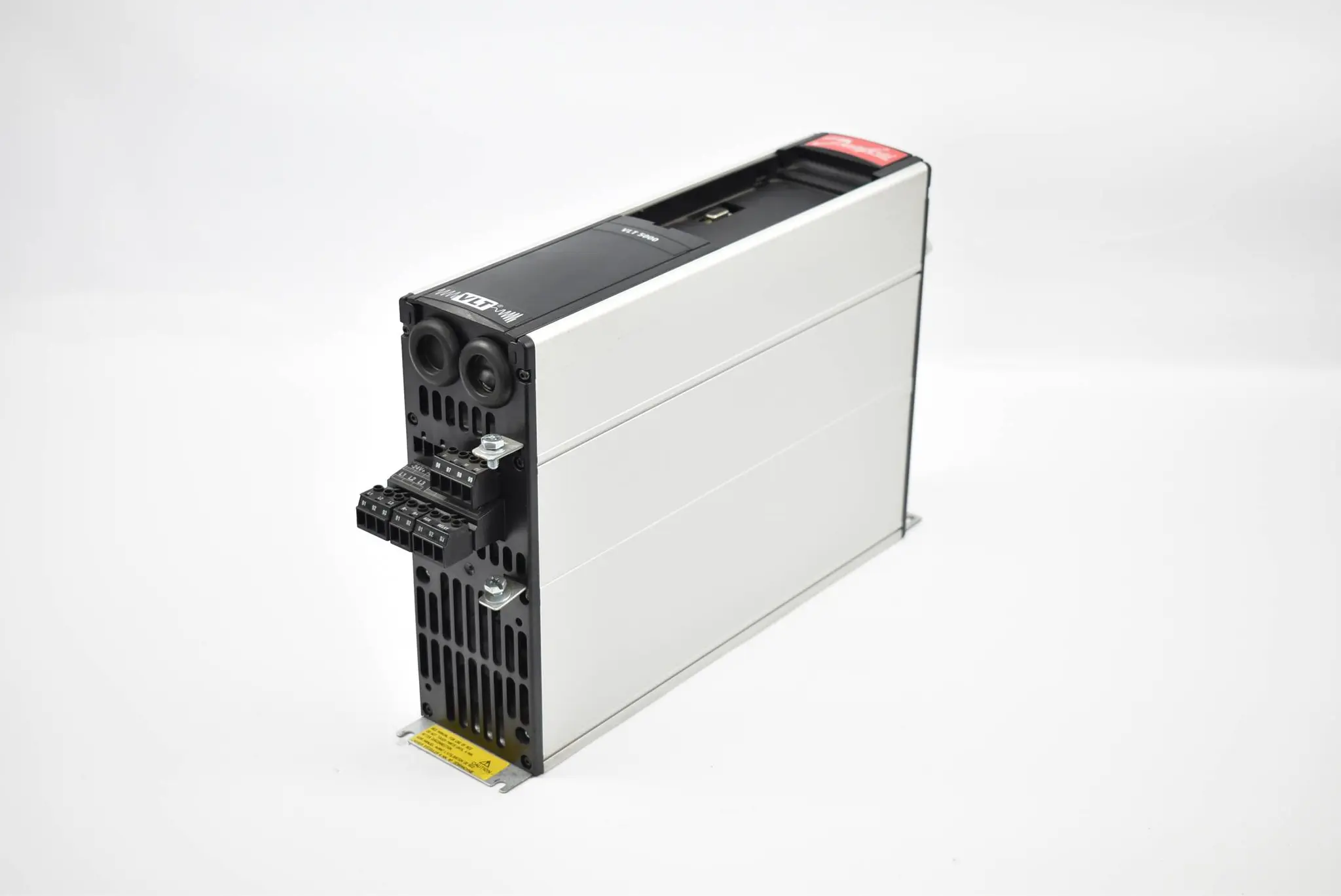 Produktfoto 1 von Danfoss VLT 5000 Umrichter VTL5003PT5B20SBR3D0F10A00C0 ( 175Z0543 )