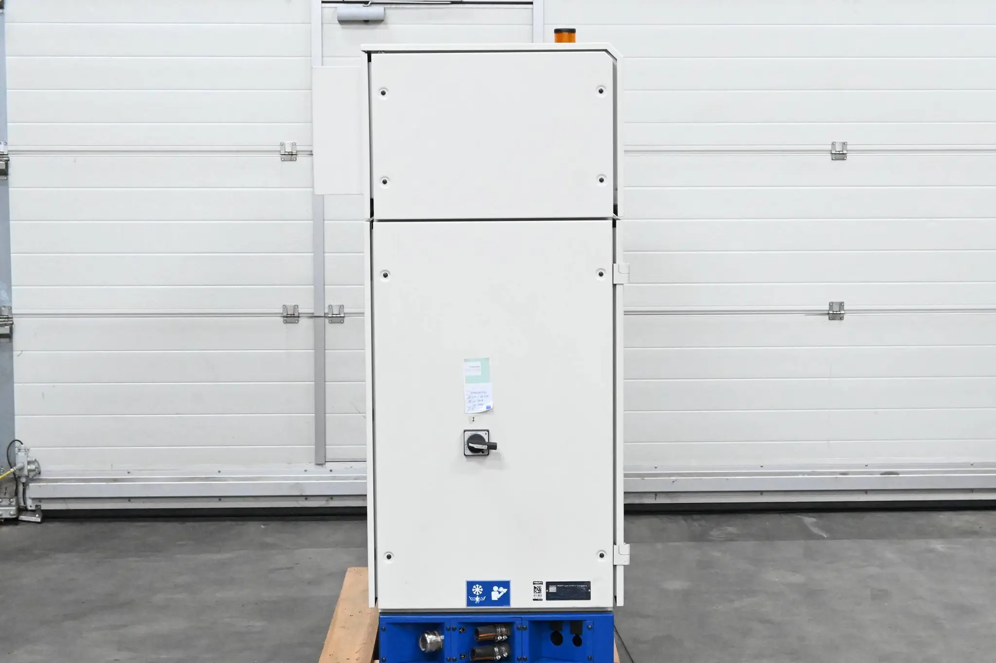 Produktfoto 1 von Trumpf Laser HL 1006D ( 400 V 3P+PE + /-10% / 50HZ / 70A / 32Kw 36KVA )
