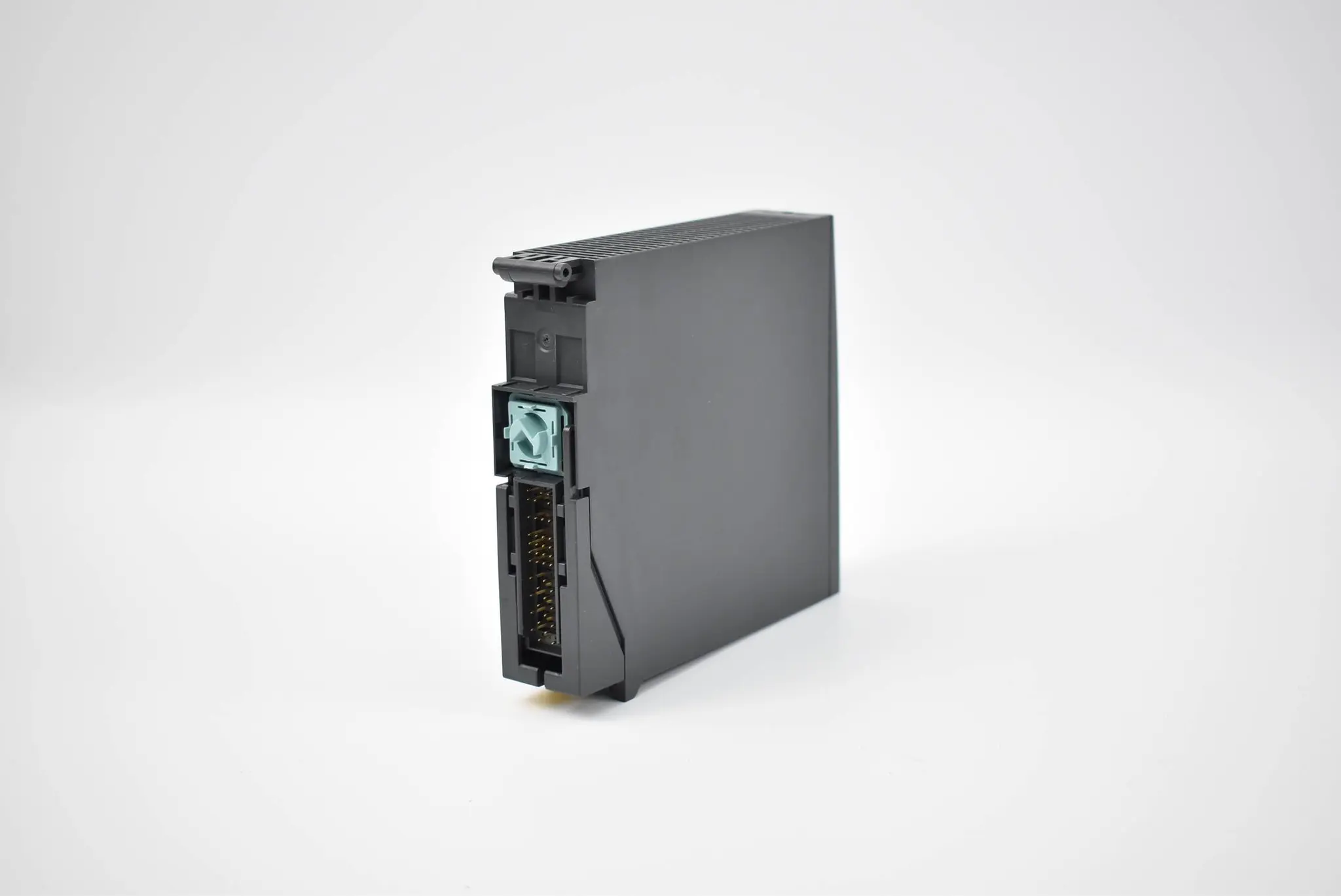 Produktfoto 1 von Siemens simatic S7 6ES7134-7TD00-0AB0 ( 6ES7 134-7TD00-0AB0 )