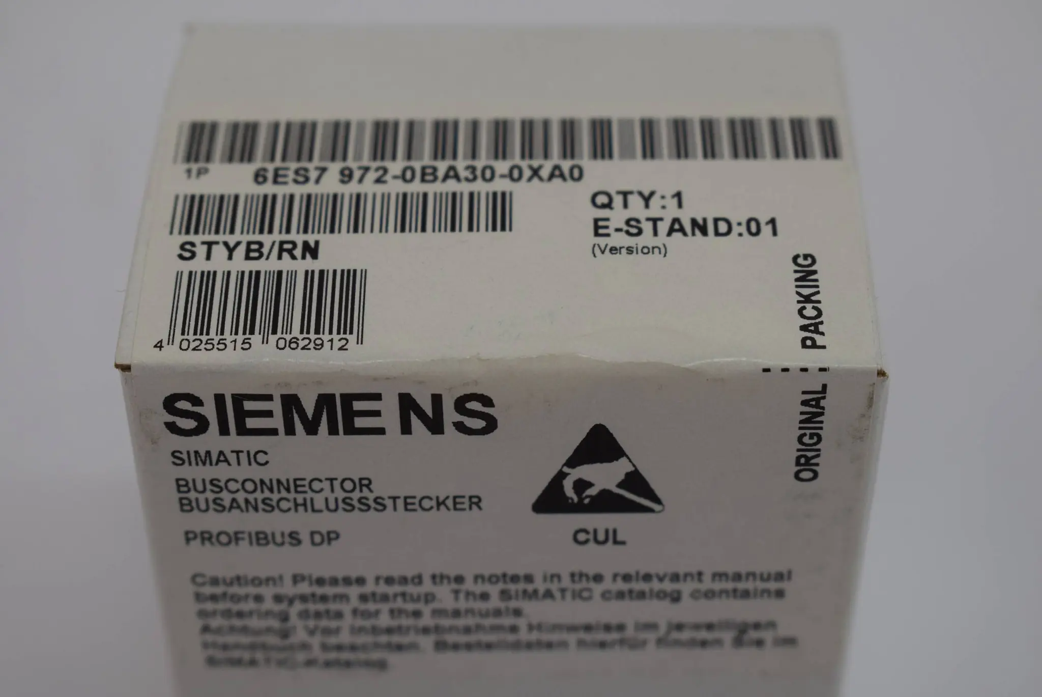 Produktfoto 1 von Siemens simatic Busanschlussstecker 6ES7 972-0BA30-0XA0 (6ES7972-0BA30-0XA0) E.1