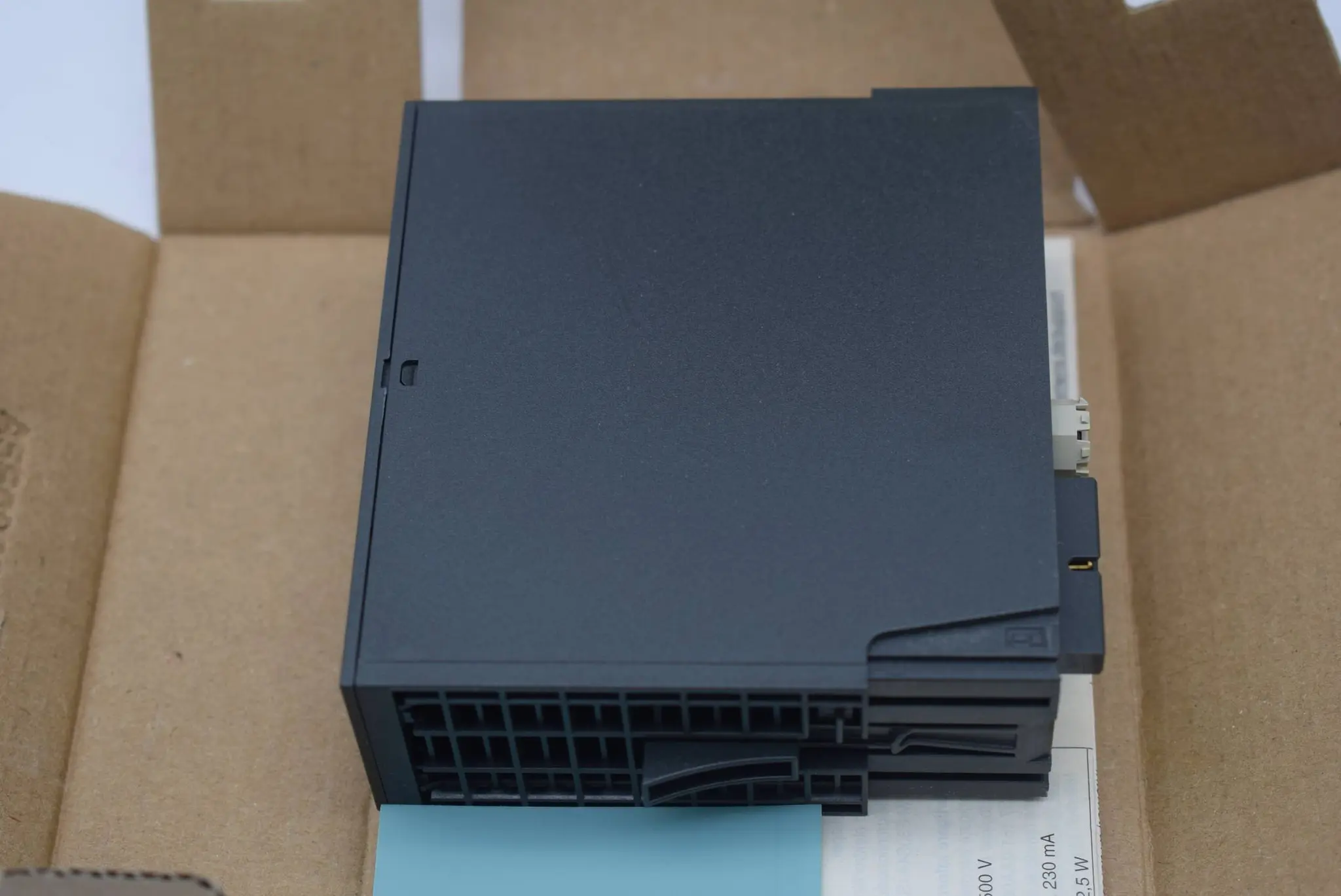 Produktfoto 1 von Siemens simatic S7 6ES7 135-5RB00-0AB0 ( 6ES7135-5RB00-0AB0 ) E. 02