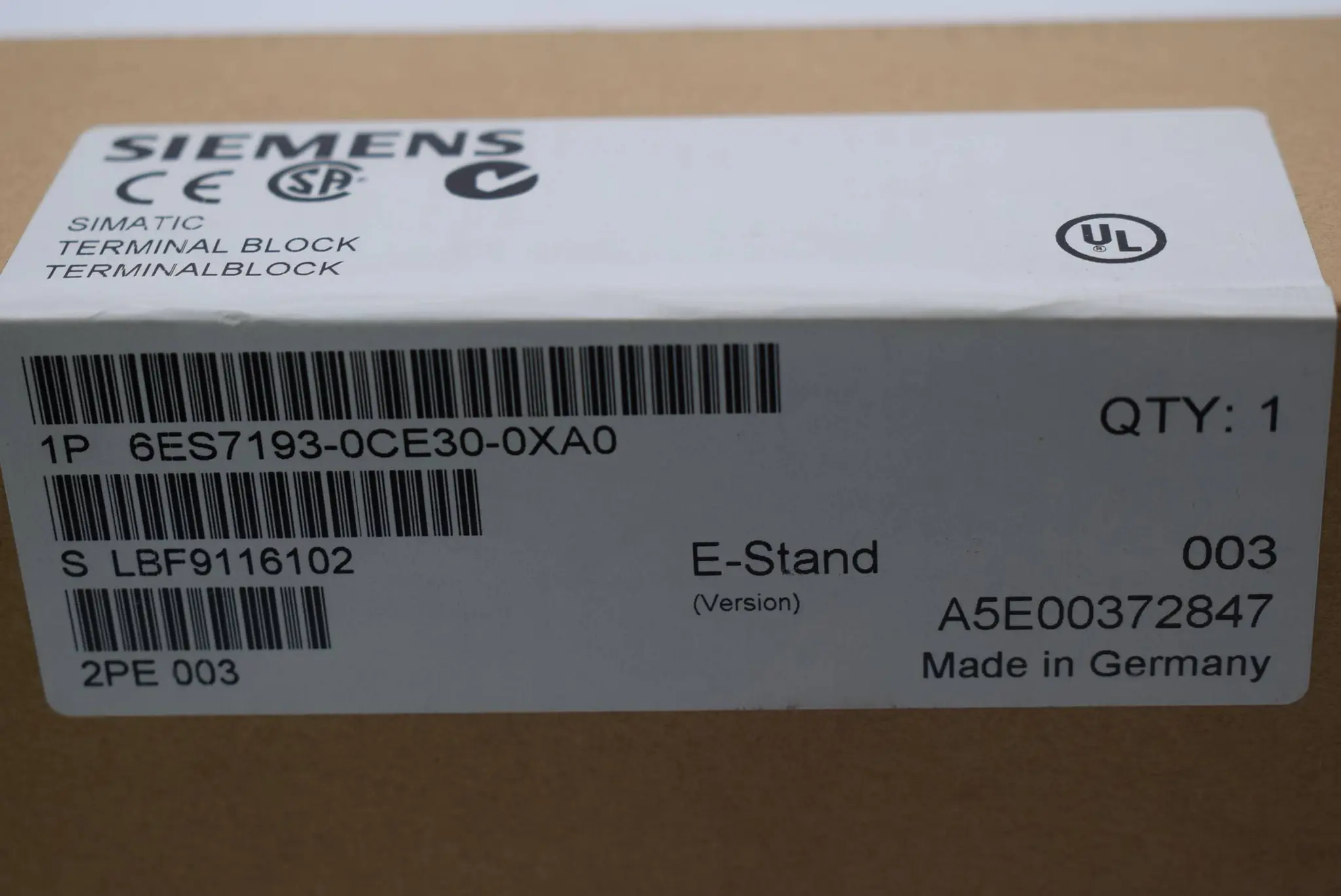 Produktfoto 1 von Siemens simatic Terminal Block 6ES7193-0CE30-0XA0 ( 6ES7 193-0CE30-0XA0 ) E. 03