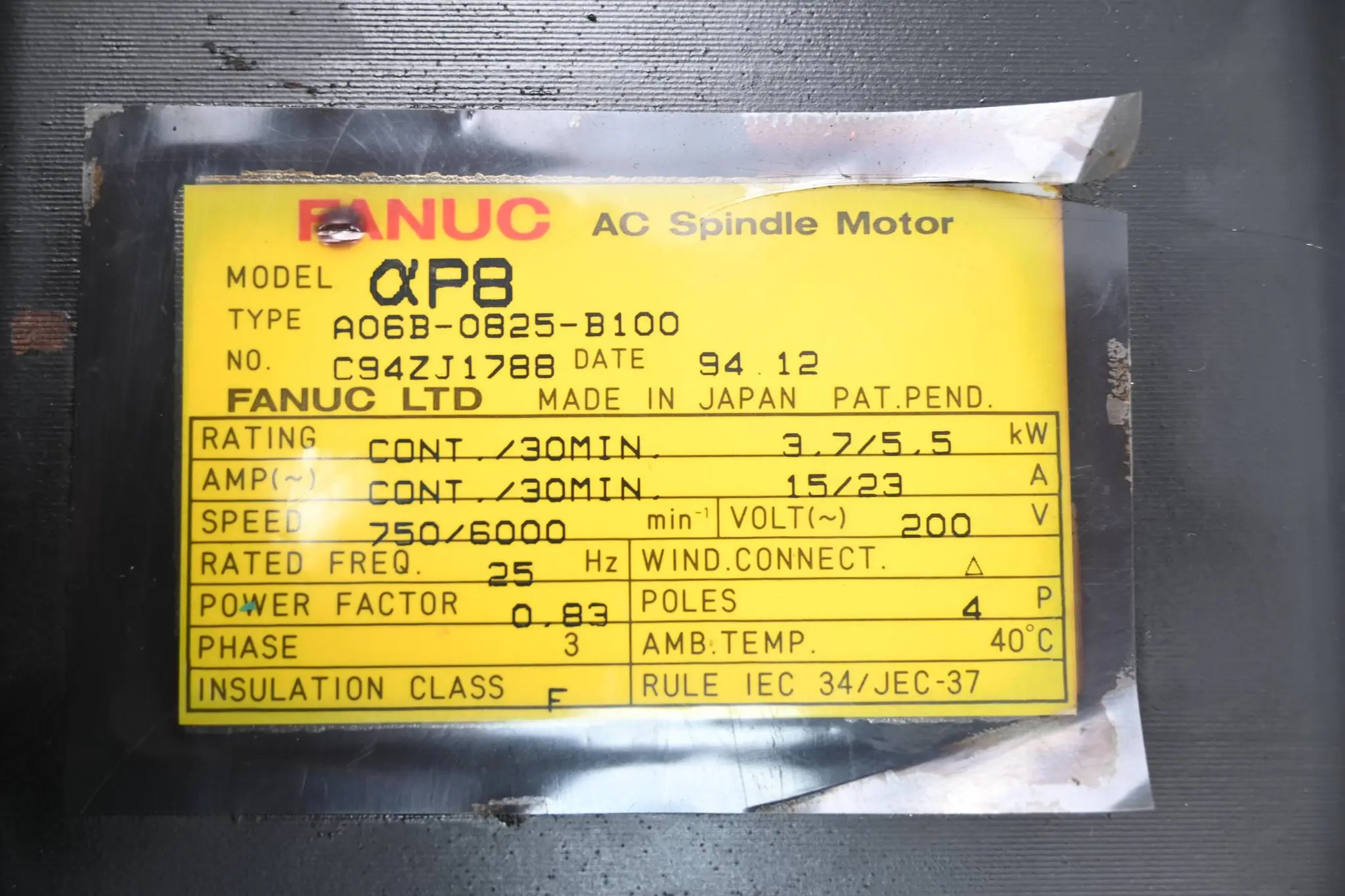 Produktfoto 1 von Fanuc Servo Motor A06B-0825-B100 ( A06B0825B100 )