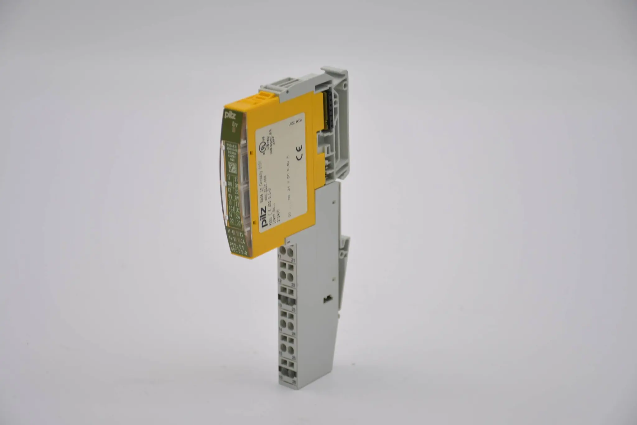 Produktfoto 1 von Pilz PSSu E S 4D0 0.5-D ( 312406 ) + PSSu BP-C1 1/12C ( 312623 )