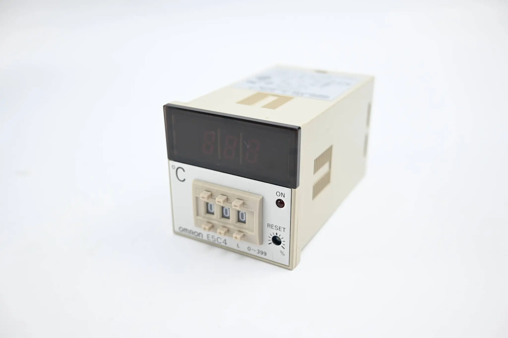 Produktfoto 1 von Omron Temperatur Controller 0-399 °C ( E5C4-Q20L-D )