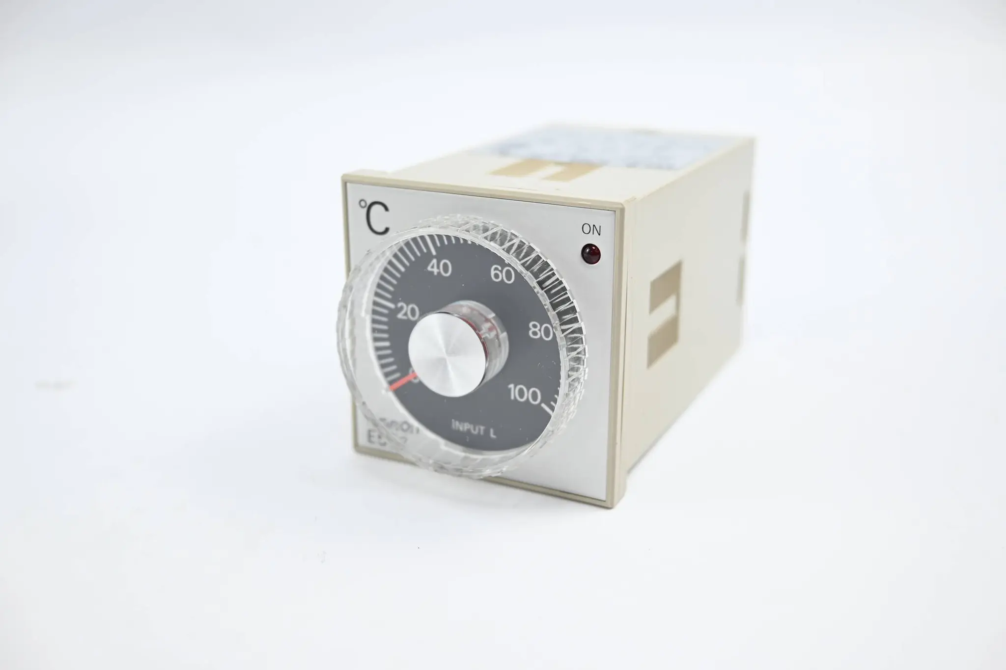 Produktfoto 1 von Omron Temperatur Controller 0-100°C 220/240 VAC ( E5C2-R20L-D-5 )