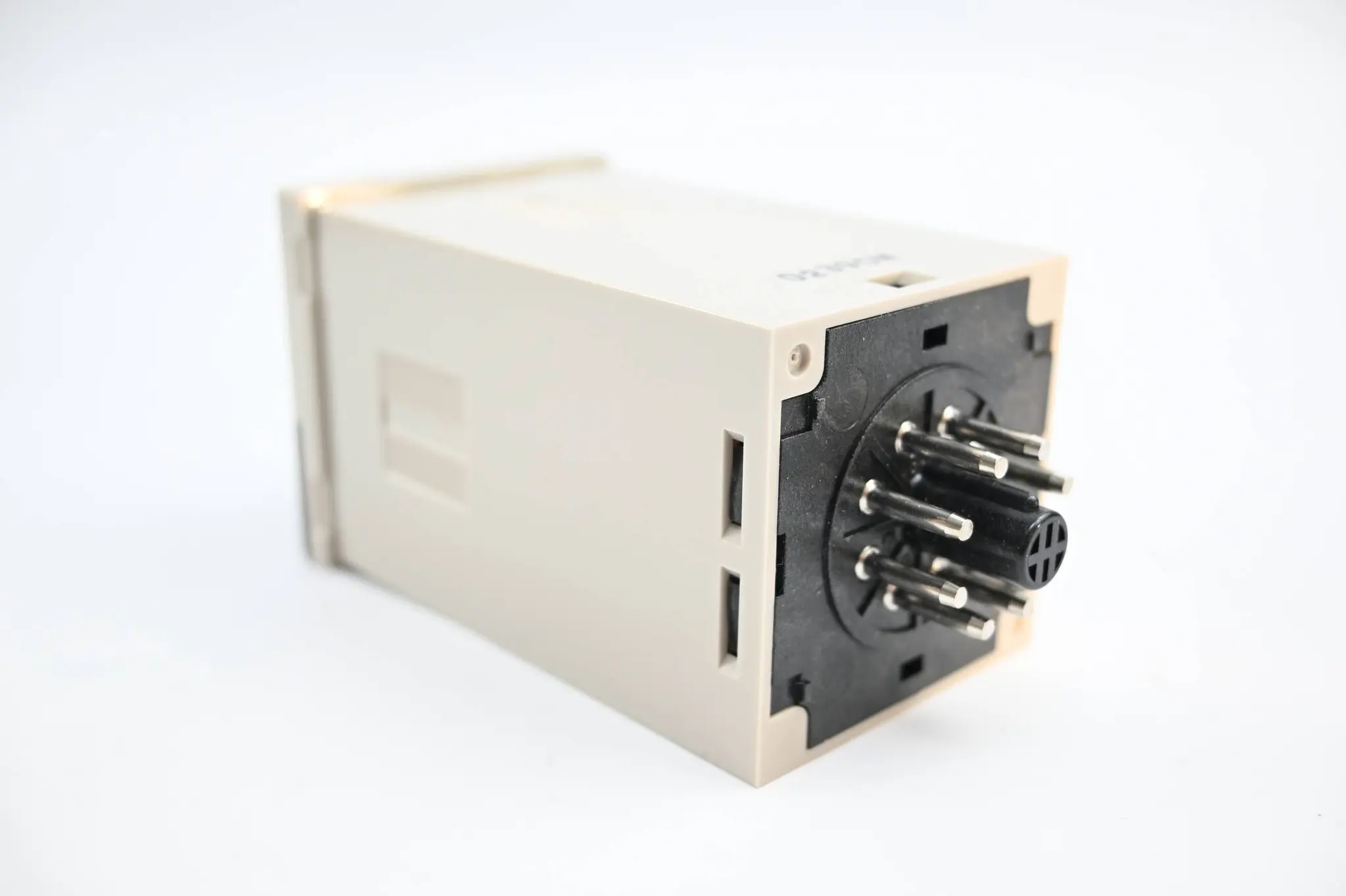 Produktfoto 1 von Omron Timer 99m59s 100/240 VAC ( H5CN-XCN )