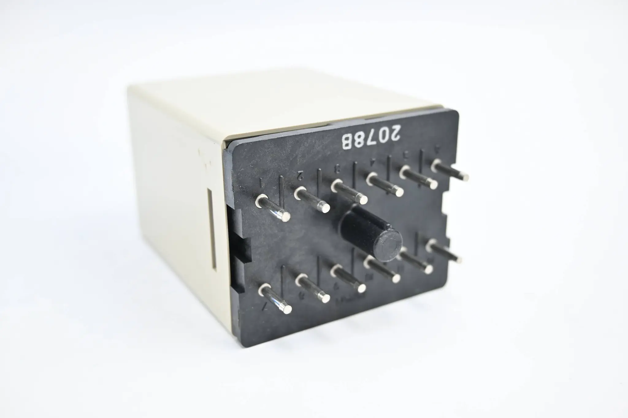 Produktfoto 1 von Omron Control Unit Kontrolleinheit 110/220 VAC ( S3S-P10 )