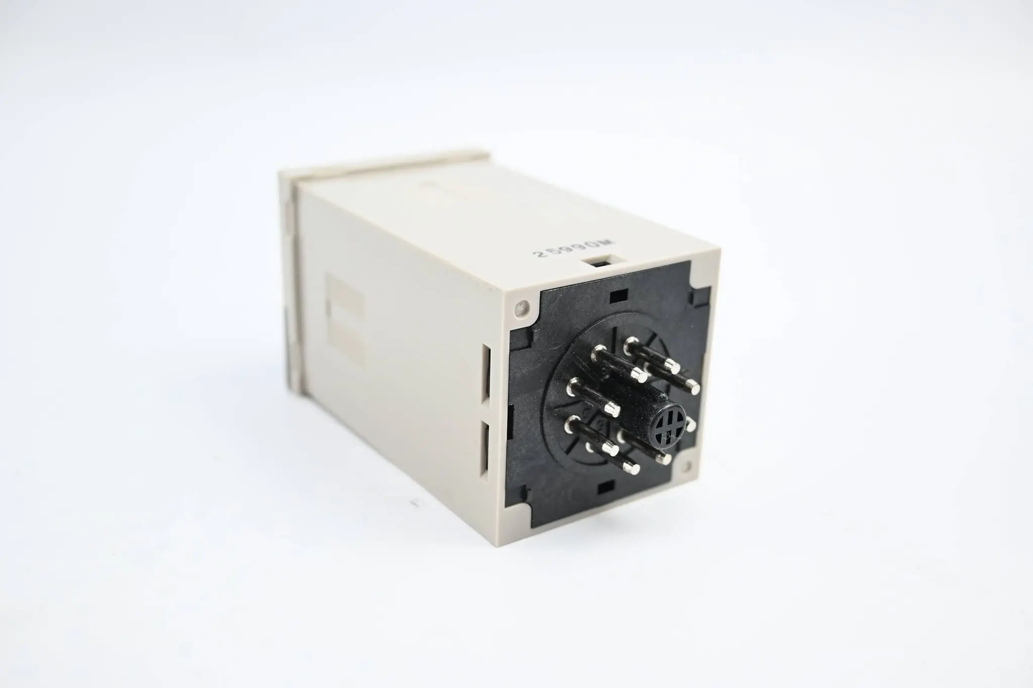 Produktfoto 1 von Omron Timer 9.999s 100-240 VAC ( H5CN-ZNS )
