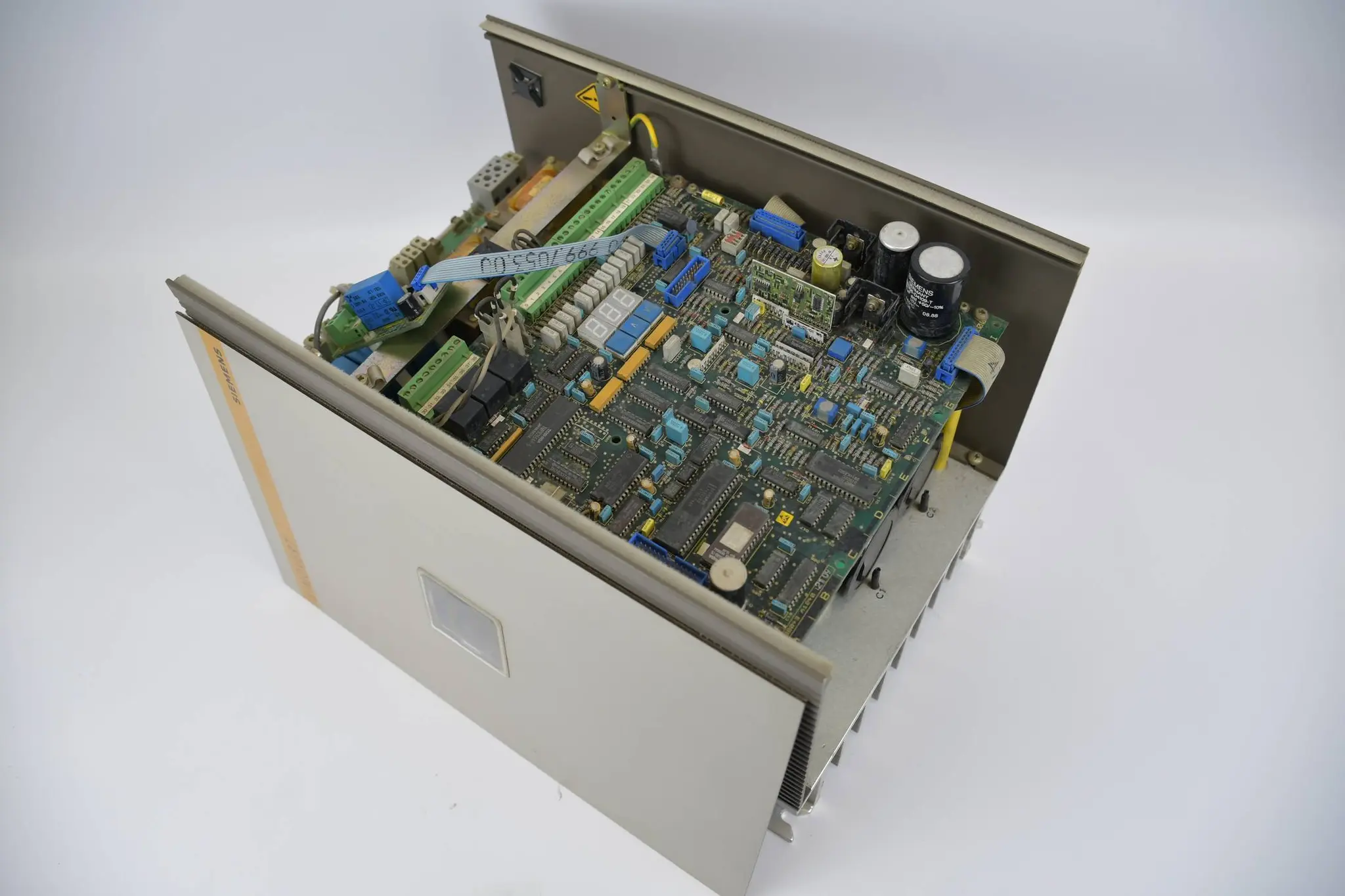Produktfoto 1 von Siemens simovert P D380 Transistorpulsumrichter 6SE 1107-4AA00 ( 6SE1107-4AA00 )