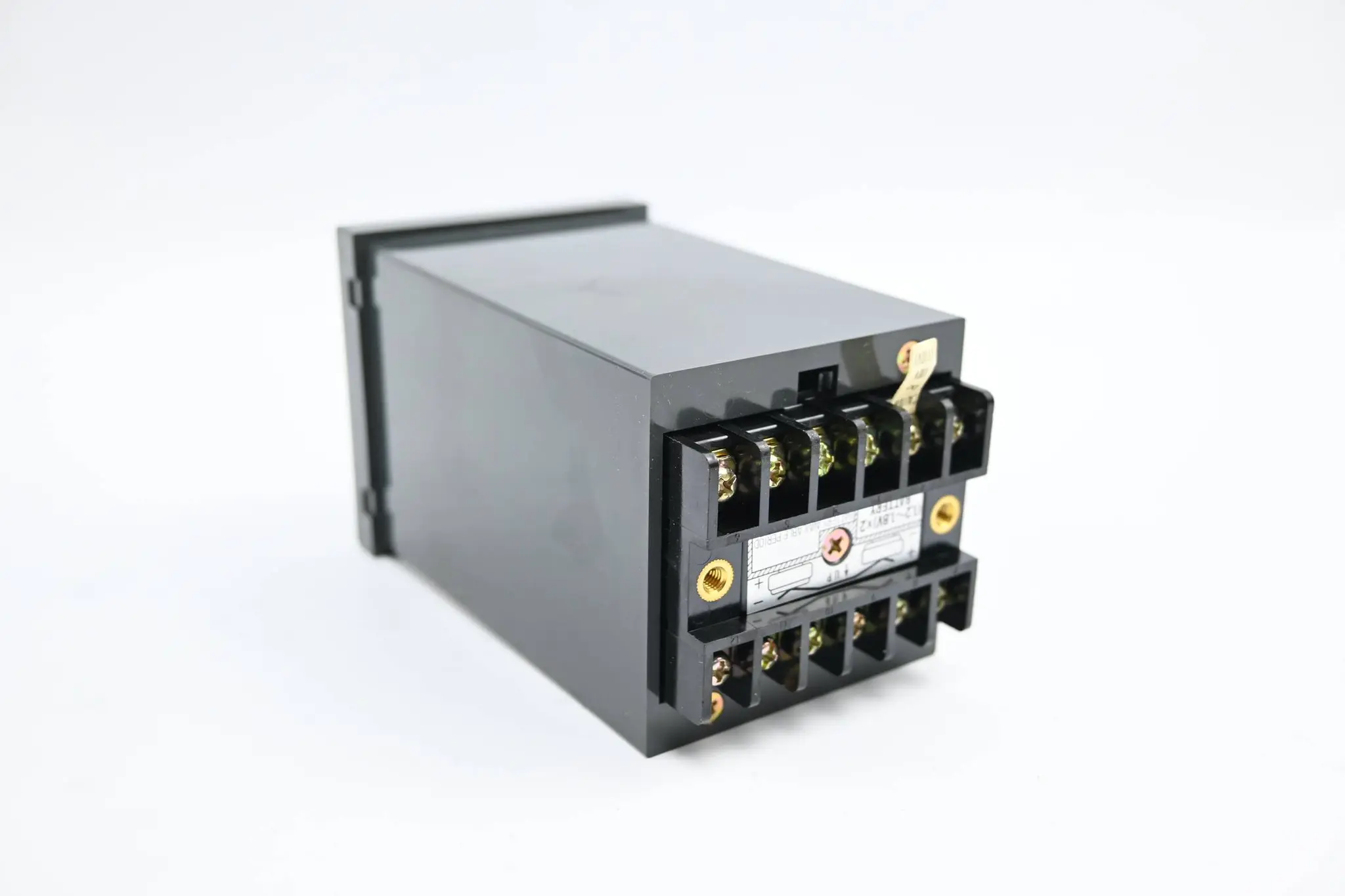 Produktfoto 1 von Omron Digital Counter Digitaler Zähler 9999 110/220 VAC ( H7A-T4M )