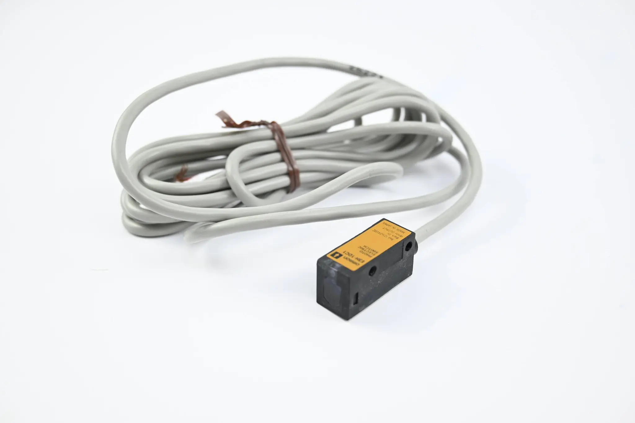 Produktfoto 1 von Omron Photoelectric Switch 12-24 VDC ( E3H-1C1 )