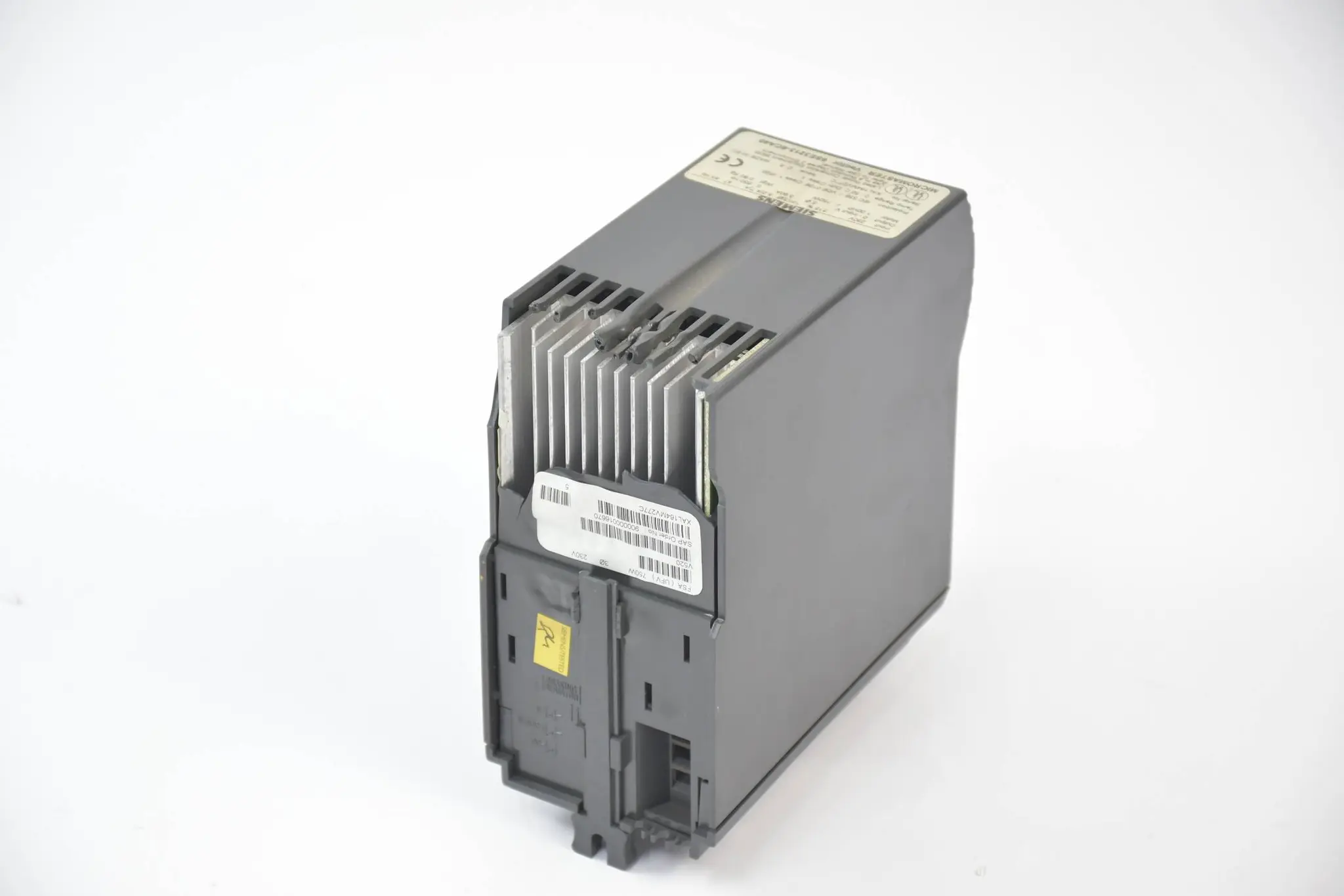 Produktfoto 1 von Siemens micromaster Vector MMV75/2 6SE3213-6CA40 ( 6SE3 213-6CA40 )