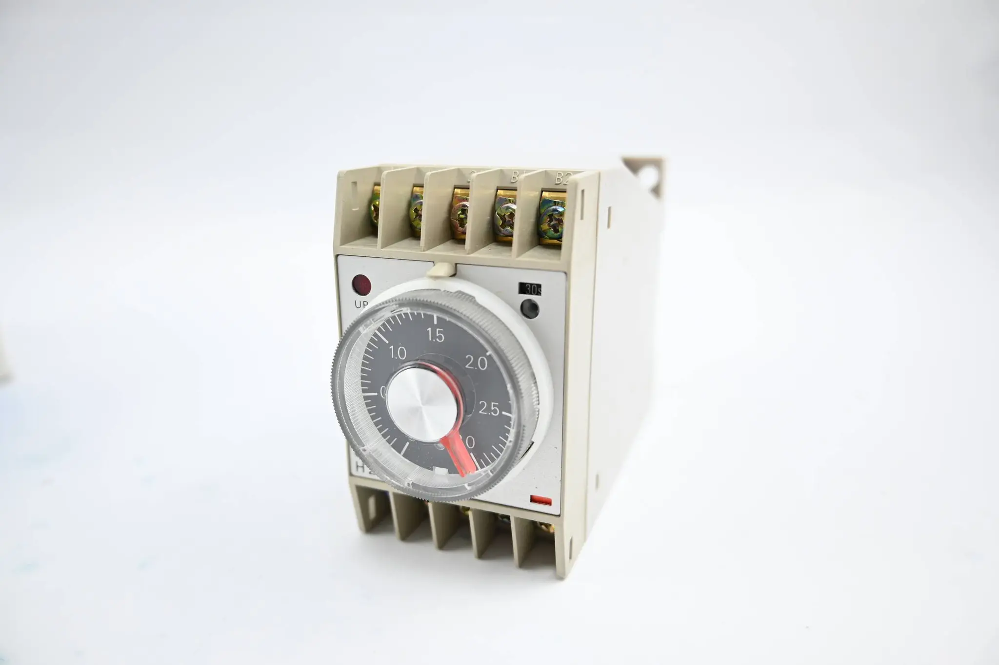 Produktfoto 1 von Omron Timer 30s-30h 220VAC ( H2C-F )( H2C-F A )
