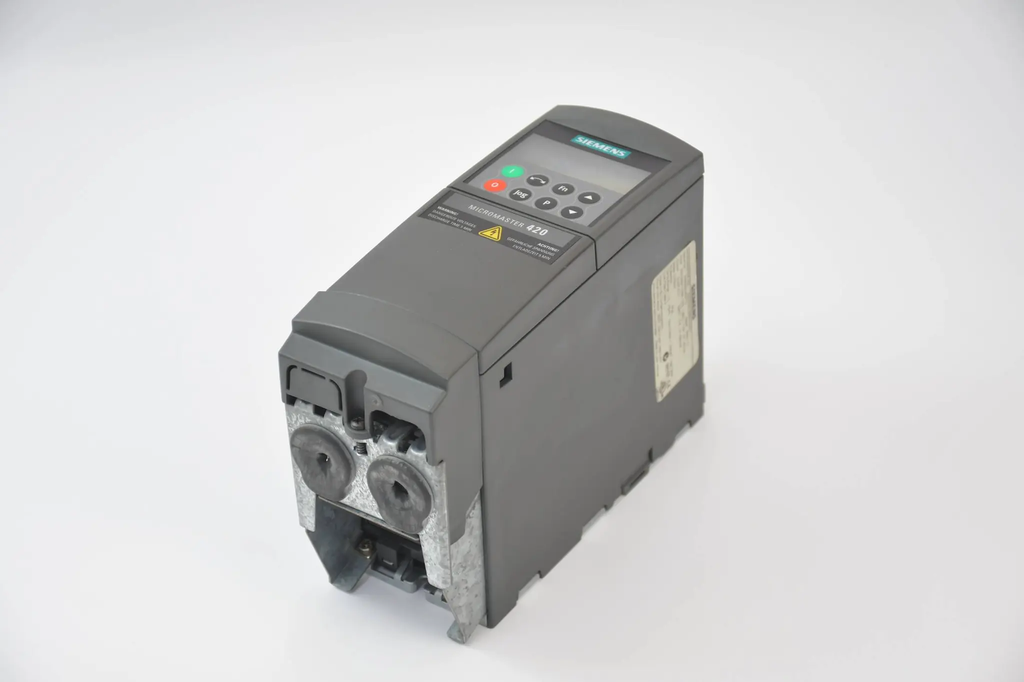 Produktfoto 1 von Siemens Micromaster 420 6SE6420-2AB15-5AA1 ( 6SE6 420-2AB15-5AA1 )