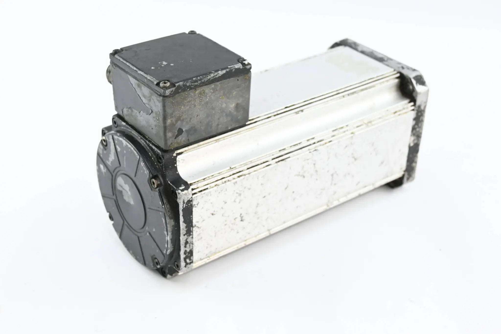 Produktfoto 1 von Parvex Bürstenloser Servomotor LD640EGR2014 ( 23,3A 4000/min )