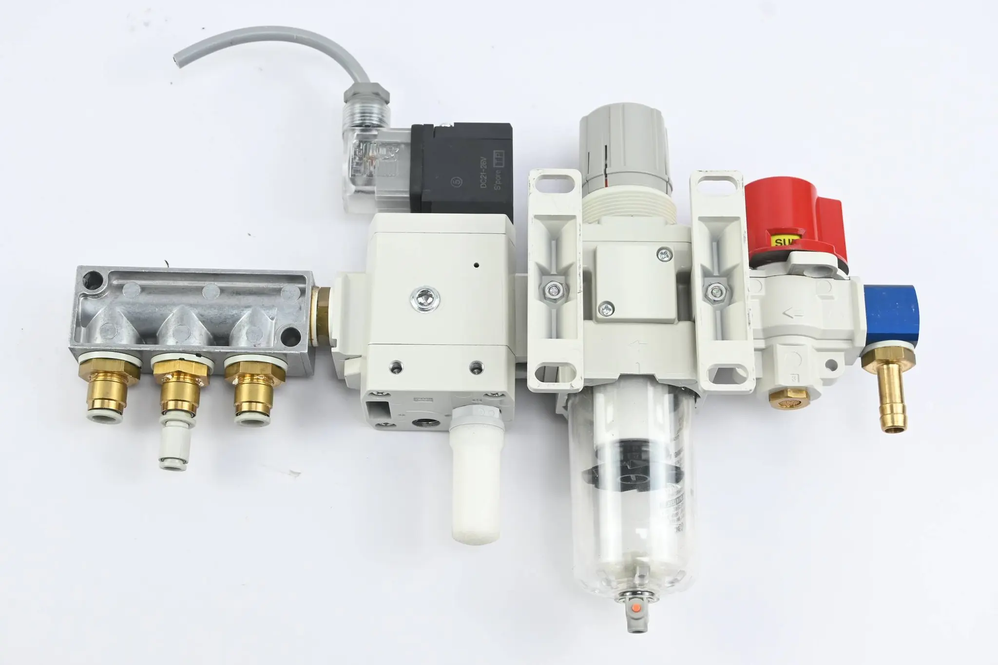 Produktfoto 1 von SMC Wartungseinheit AV3000-F03-5Y0-X260-Q + AC30-LMU002 + AW30K-F02-B