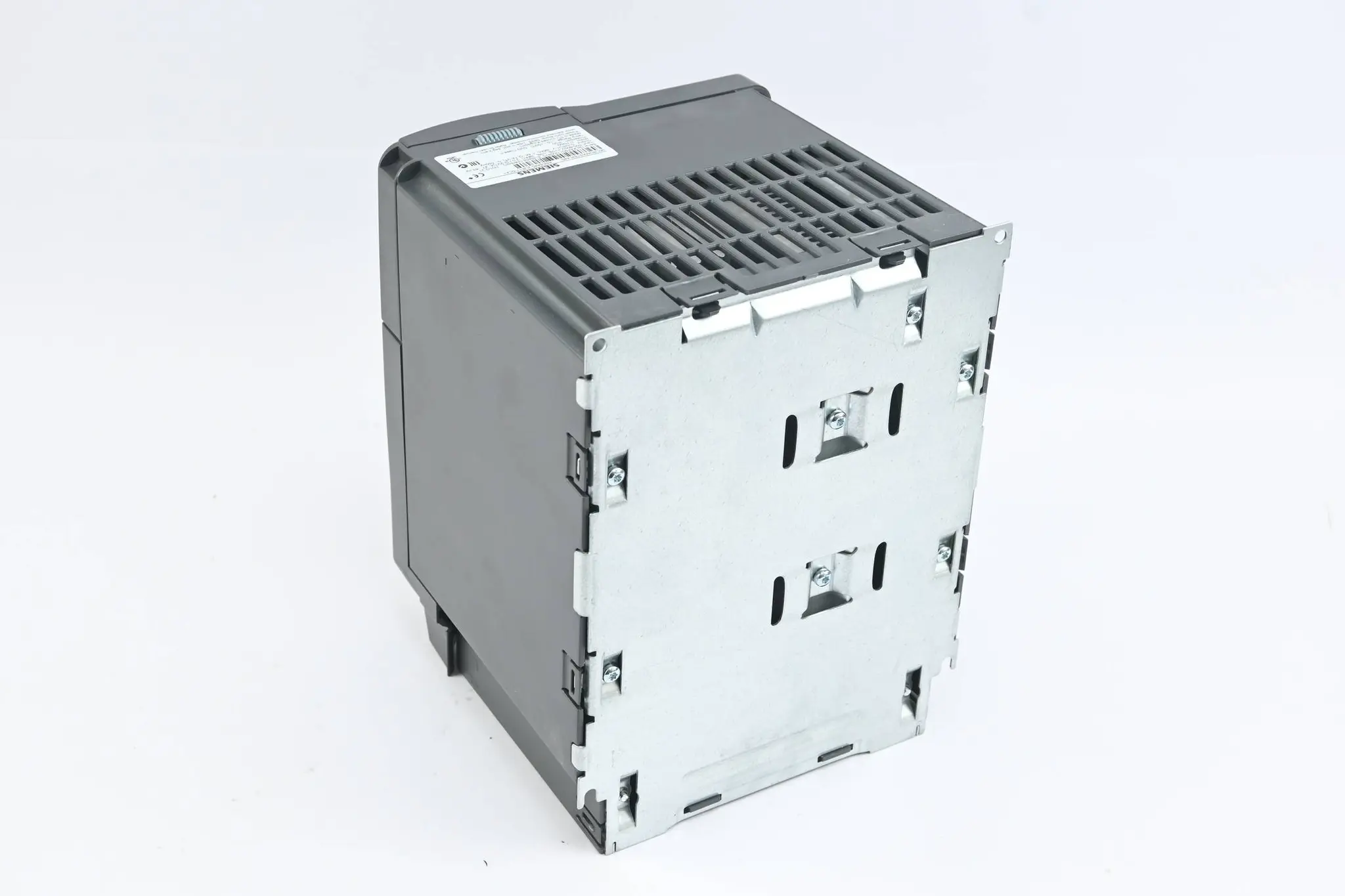 Produktfoto 1 von Siemens Micromaster 440 6SE6440-2UE17-5CA1 ( 6SE6 440-2UE17-5CA1 ) E. H01/2.21
