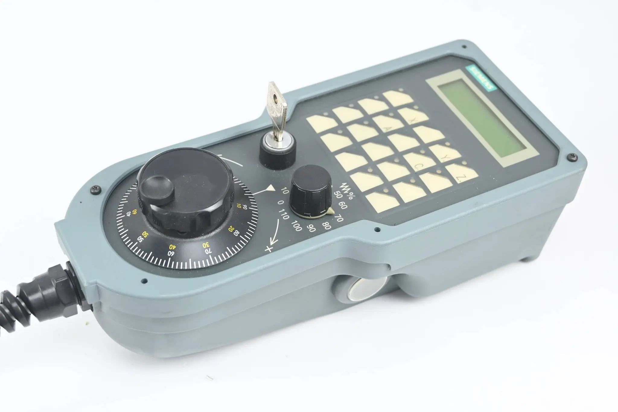 Produktfoto 1 von Siemens Sinumerik FM-NC/840D Bediengerät B-MPI 6FX2007-1AE03 ( 6FX2 007-1AE03 )