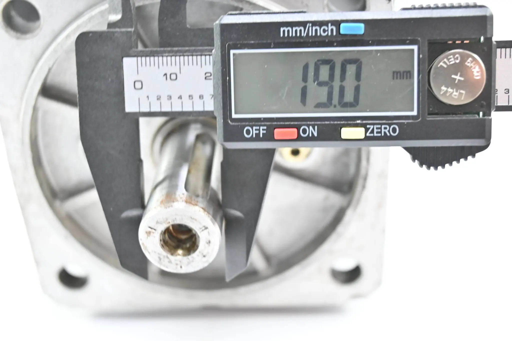 Produktfoto 1 von Siemens Servomotor 1FT5064-0AF01-9-Z ( 1FT5 064-0AF01-9-Z ) Z= G45